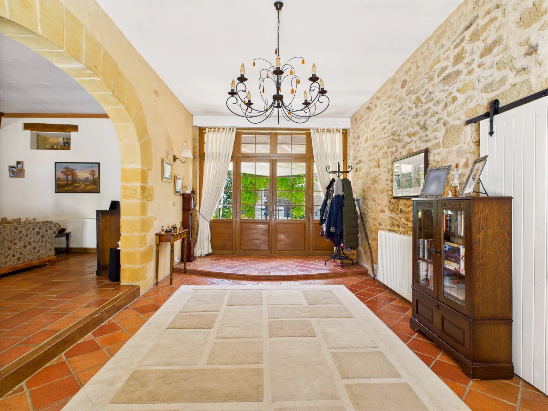 Fabulous Renovated Ensemble in a Serene Hamlet, Aquitaine – France – BVI80780