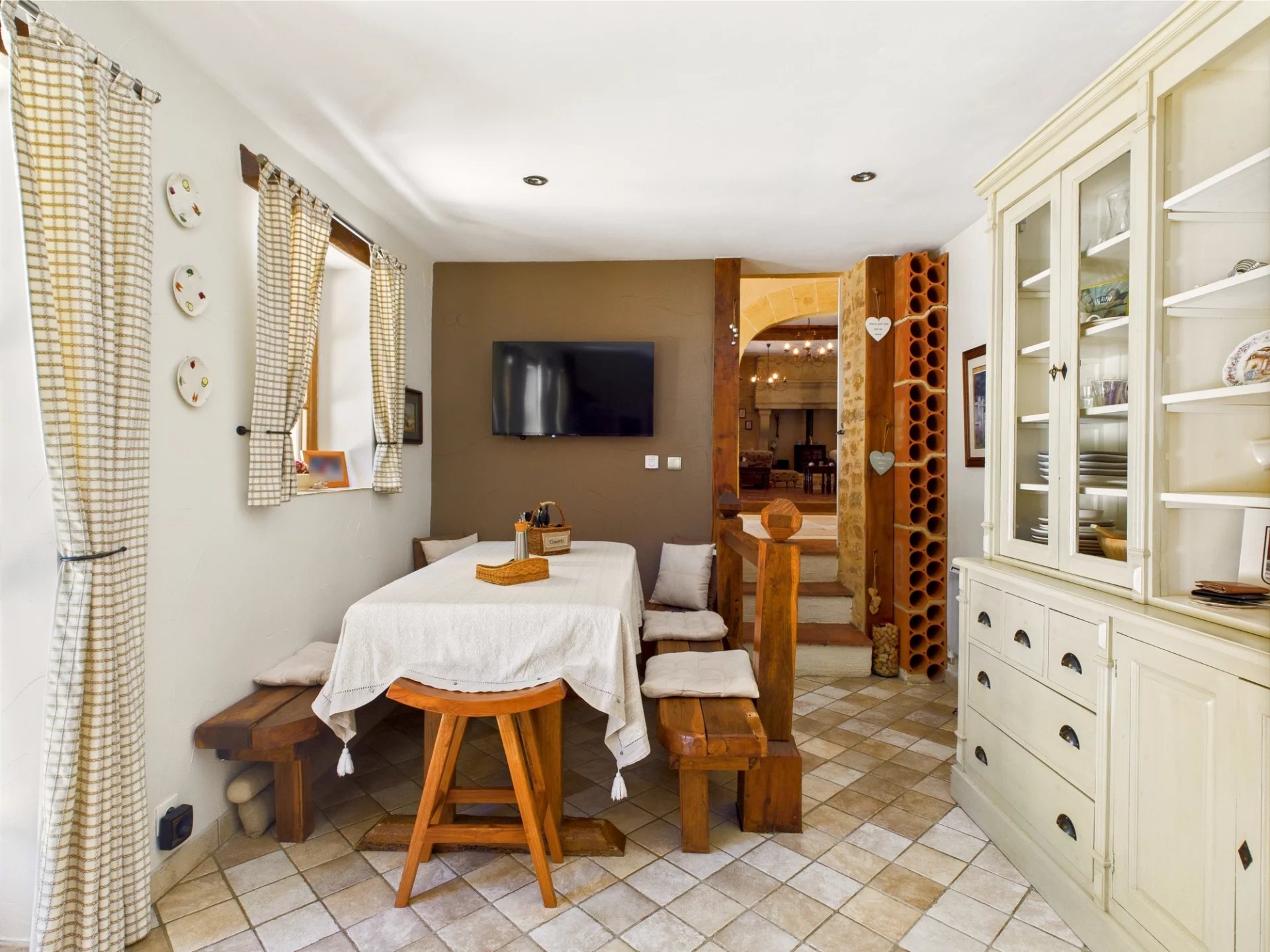 Fabulous Renovated Ensemble in a Serene Hamlet, Aquitaine – France – BVI80780