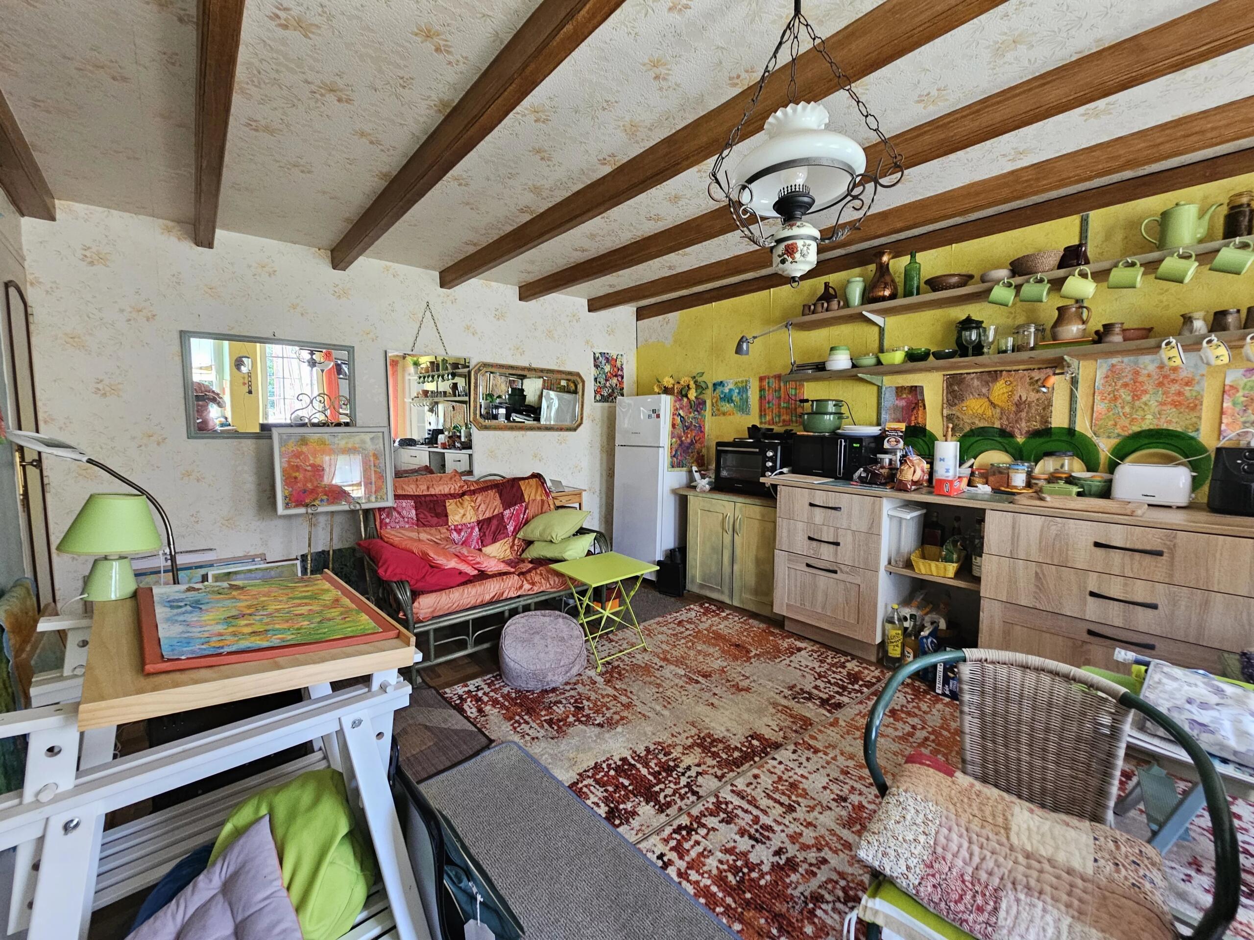 Fabulous Townhouse with Garden, Poitou-Charentes – France – BVI80741