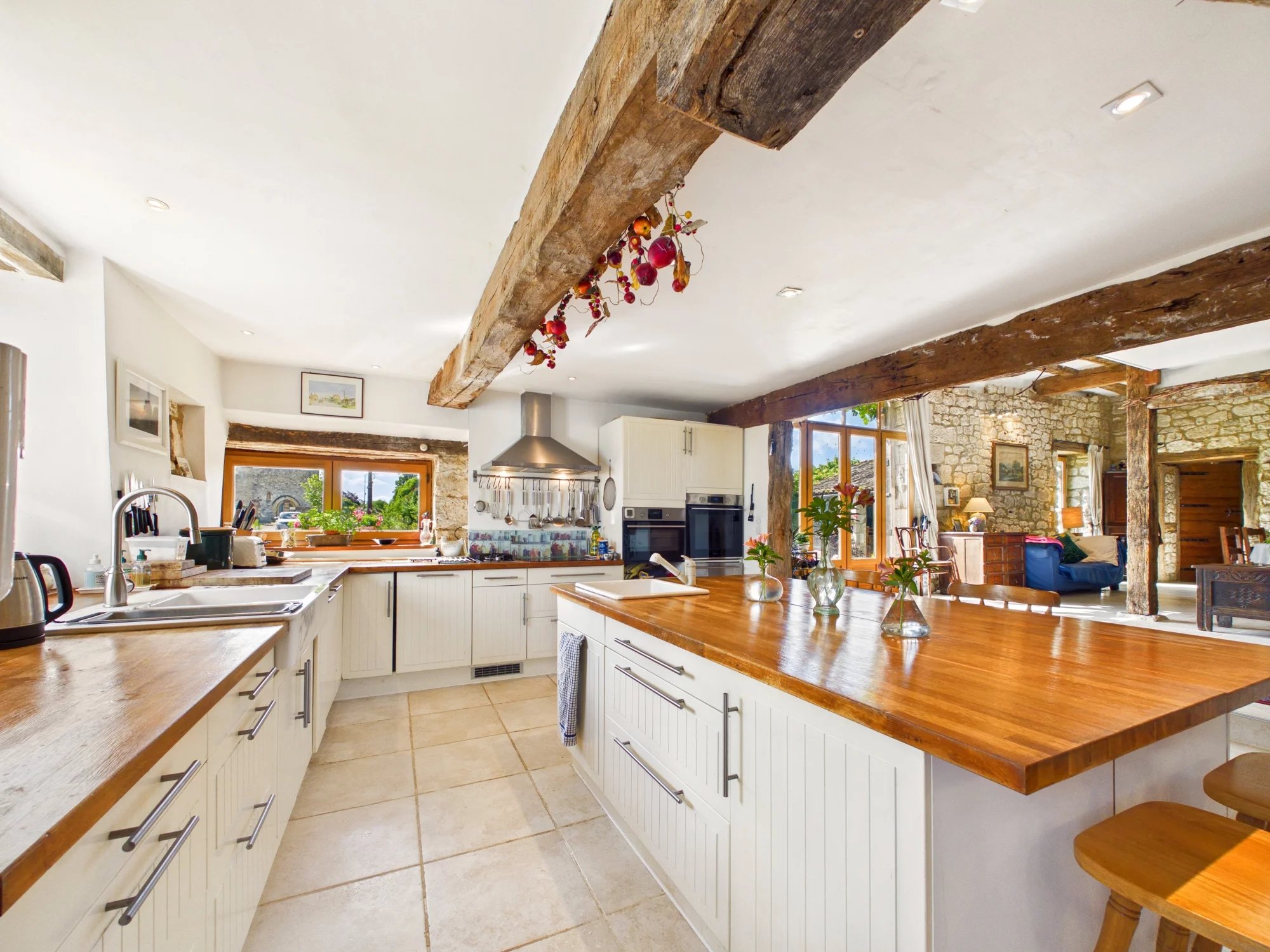Beautiful Barn Conversion with Panoramic Countryside Views, Aquitaine – France – BVI86073