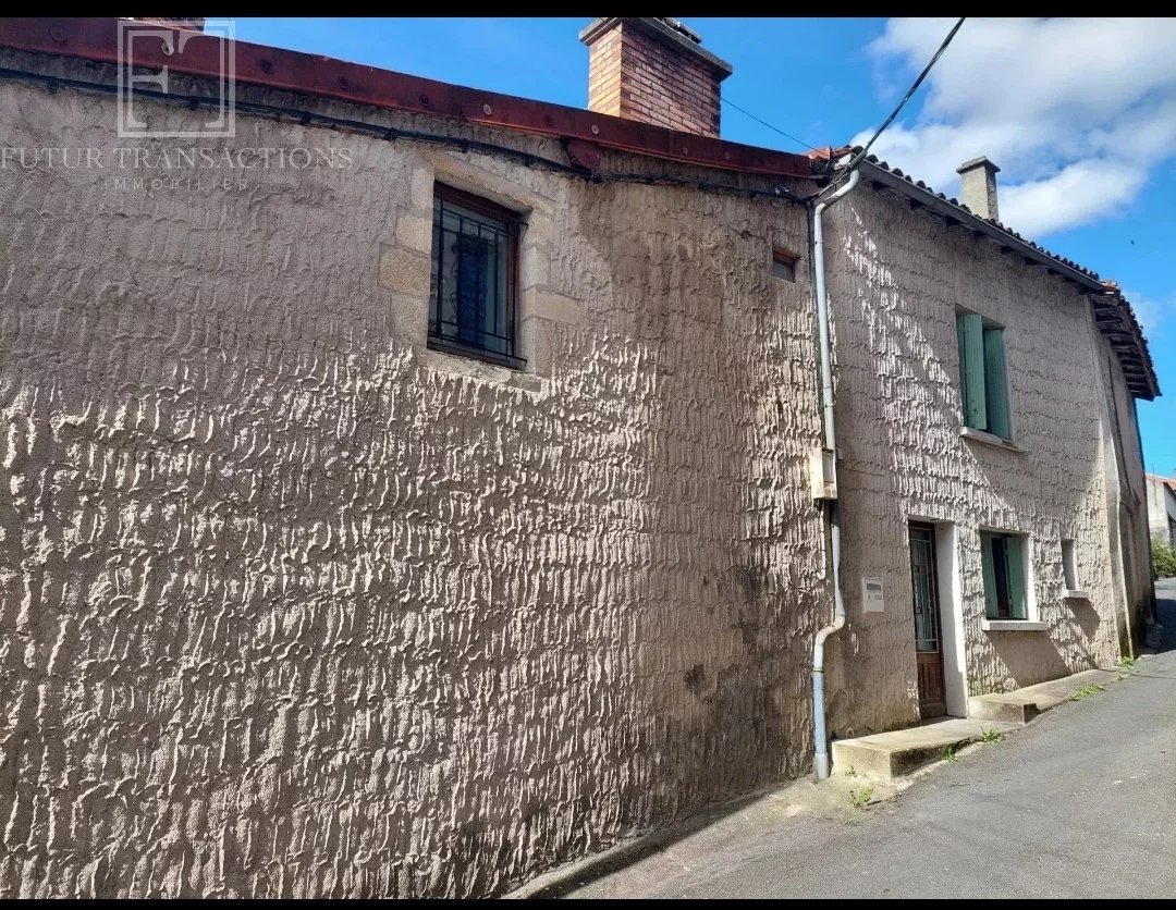 Stone Townhouse with Separate Garage — Investment or First Purchase, Aquitaine – France – BVI84937