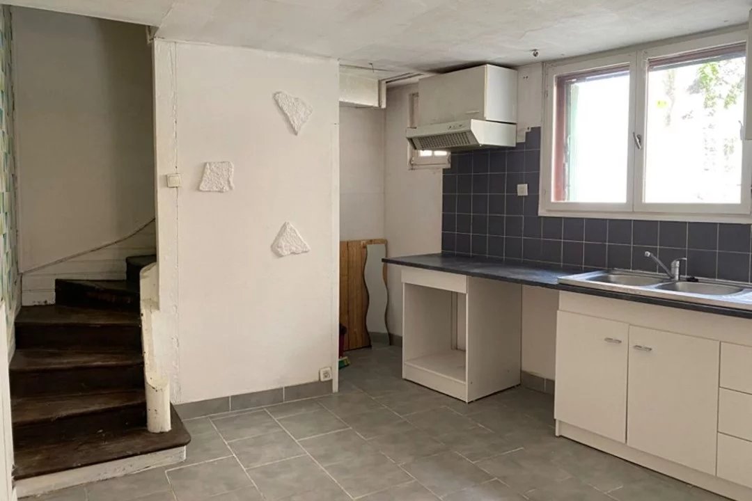 Stone Townhouse with Separate Garage — Investment or First Purchase, Aquitaine – France – BVI84937