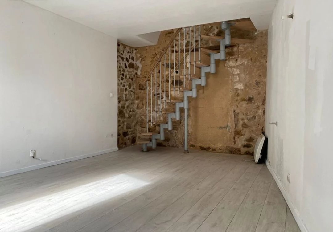 Stone Townhouse with Separate Garage — Investment or First Purchase, Aquitaine – France – BVI84937