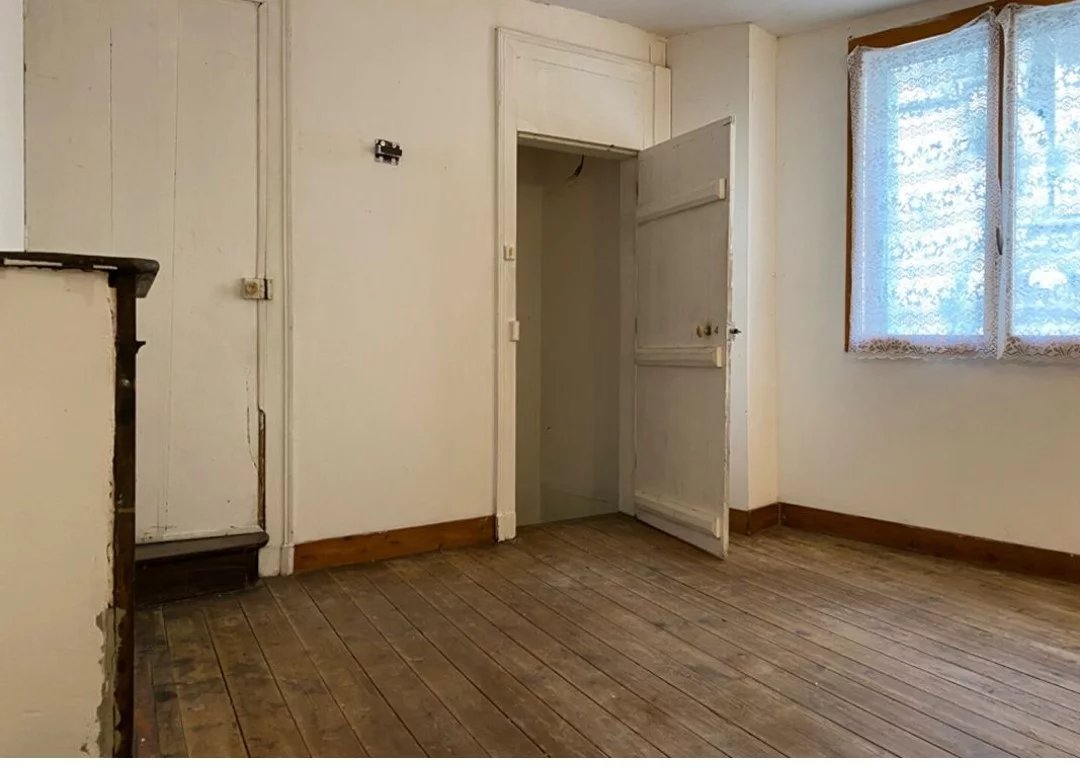 Stone Townhouse with Separate Garage — Investment or First Purchase, Aquitaine – France – BVI84937