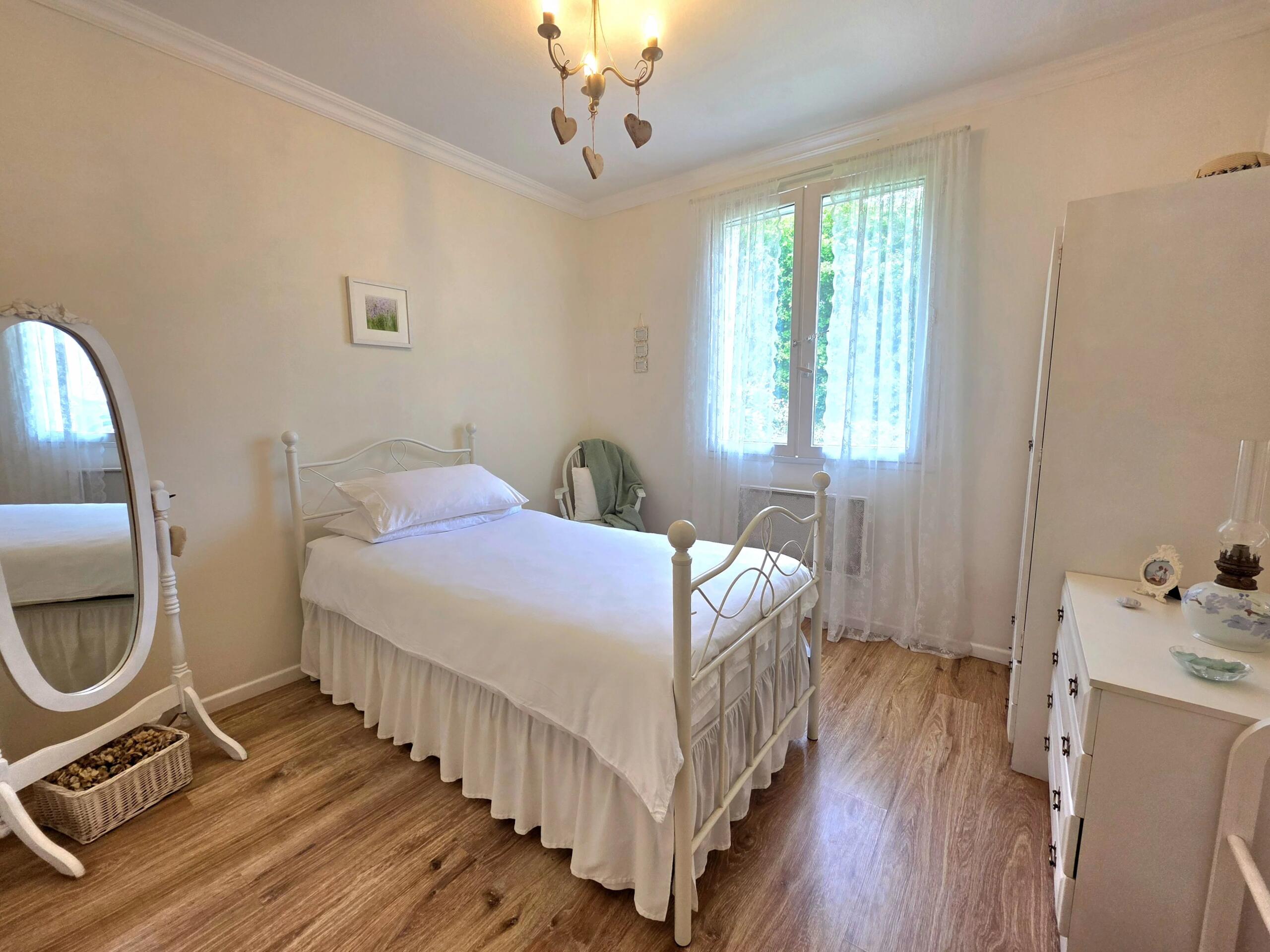 Charming family home with pool and terrace, large garden, views, Aquitaine – France – BVI85799