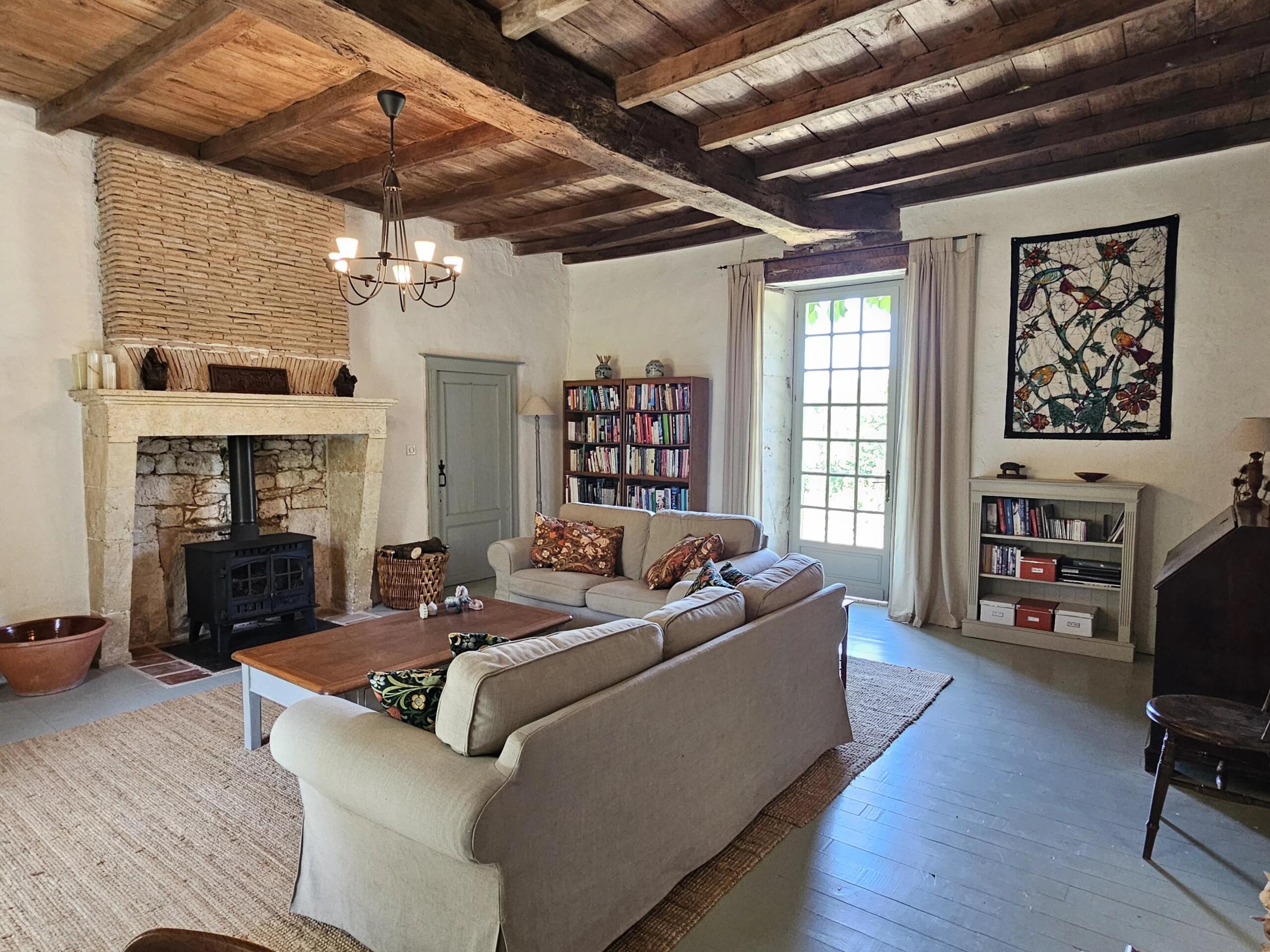 3 bedroom home full of charm and original character, Aquitaine – France – BVI85793