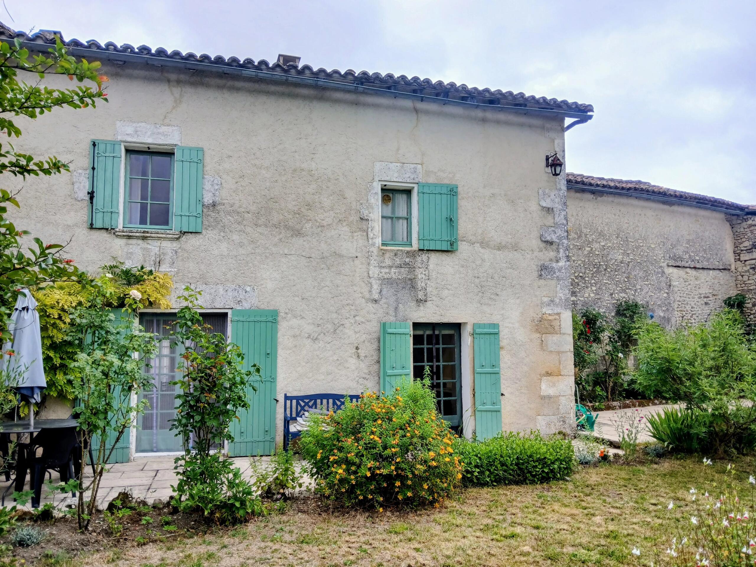 Spacious four bedroom village property., Aquitaine – France – BVI85921