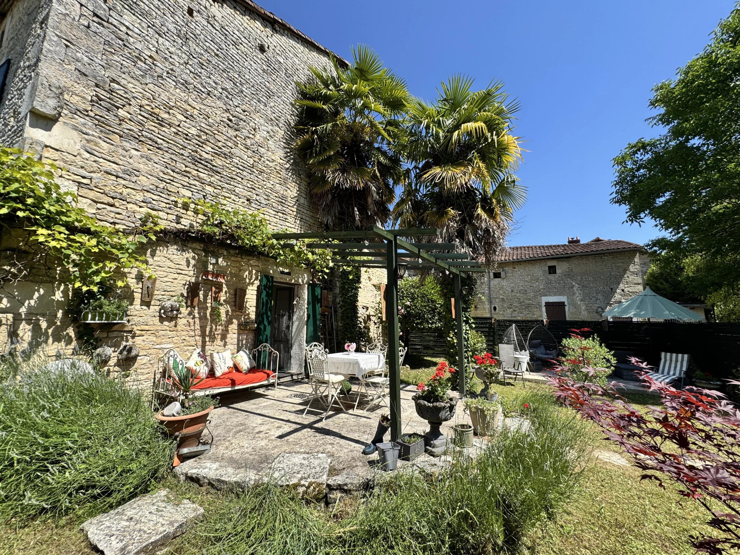 Charming Village House, Aquitaine – France – BVI85604