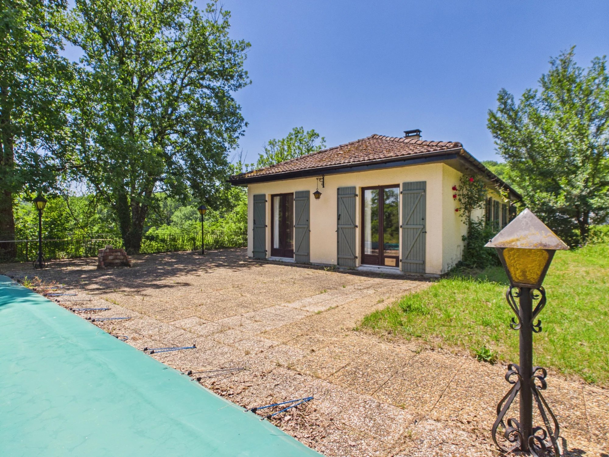 Charming 3-Bedroom Home with Pool and Single-Level Living in Siorac-en-Périgord, Aquitaine – France – BVI83958