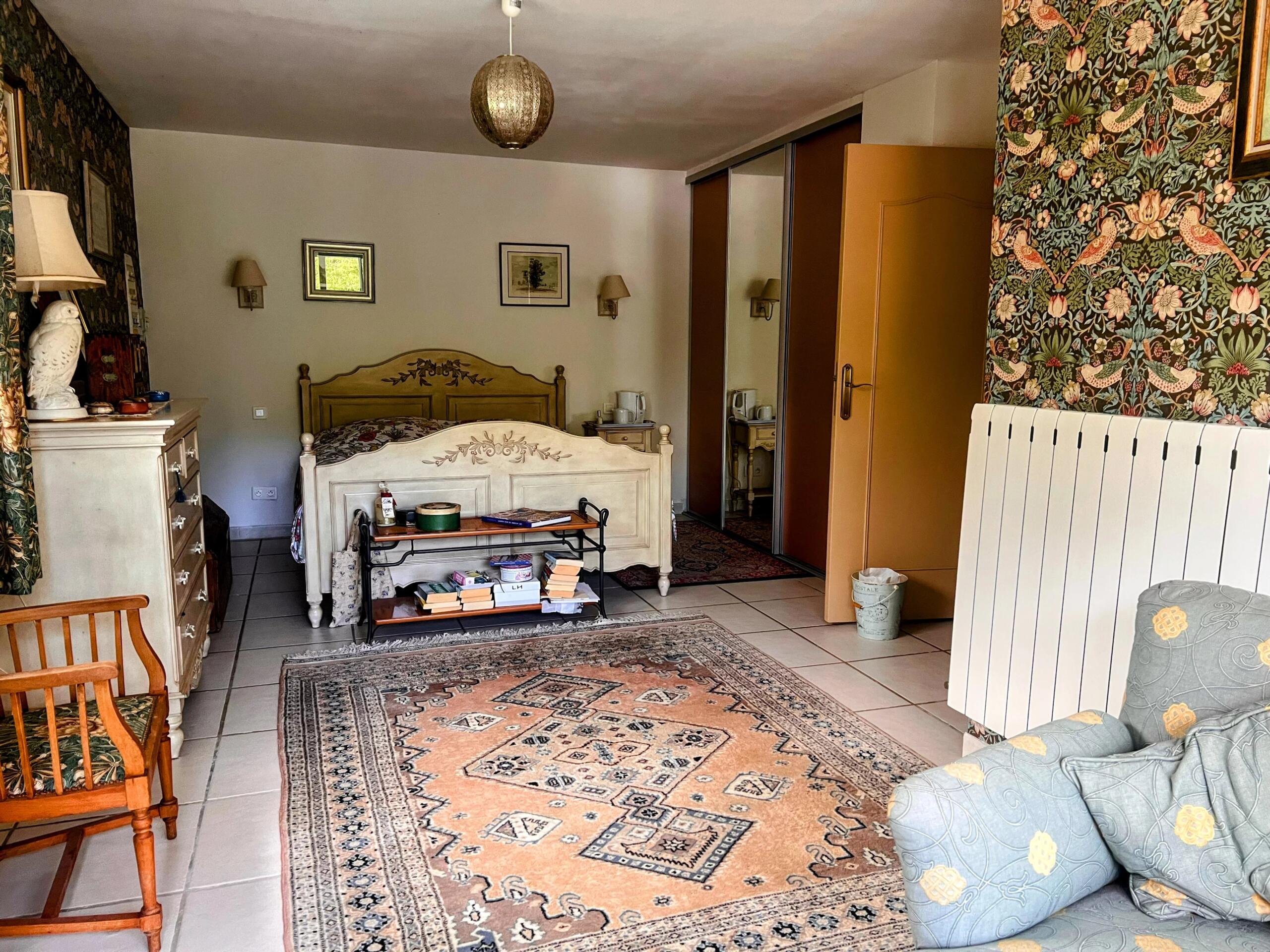 Spacious Detached Home with Gardens Close to Limoux Centre, Languedoc-Roussillon – France – BVI85744