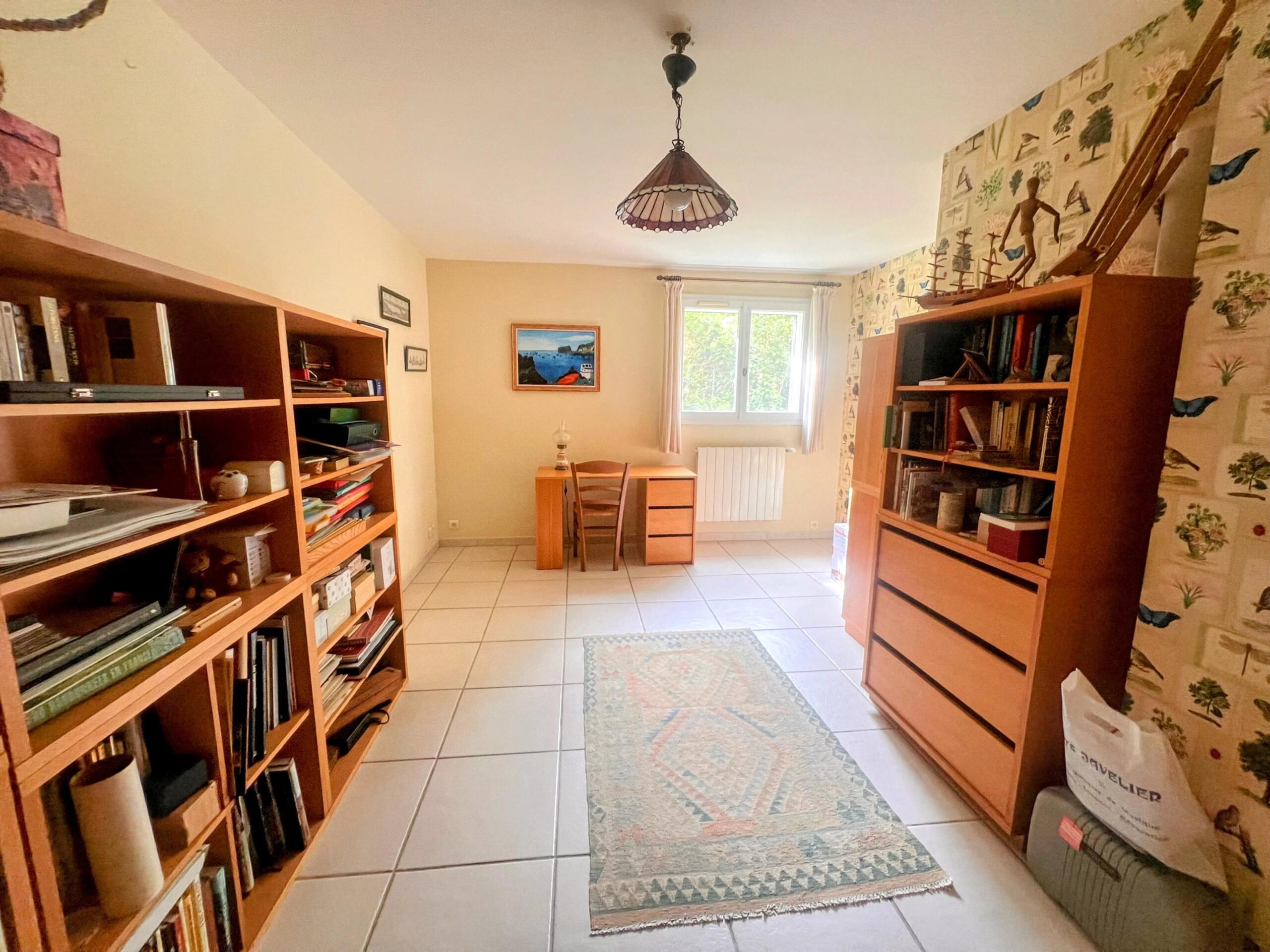Spacious Detached Home with Gardens Close to Limoux Centre, Languedoc-Roussillon – France – BVI85744