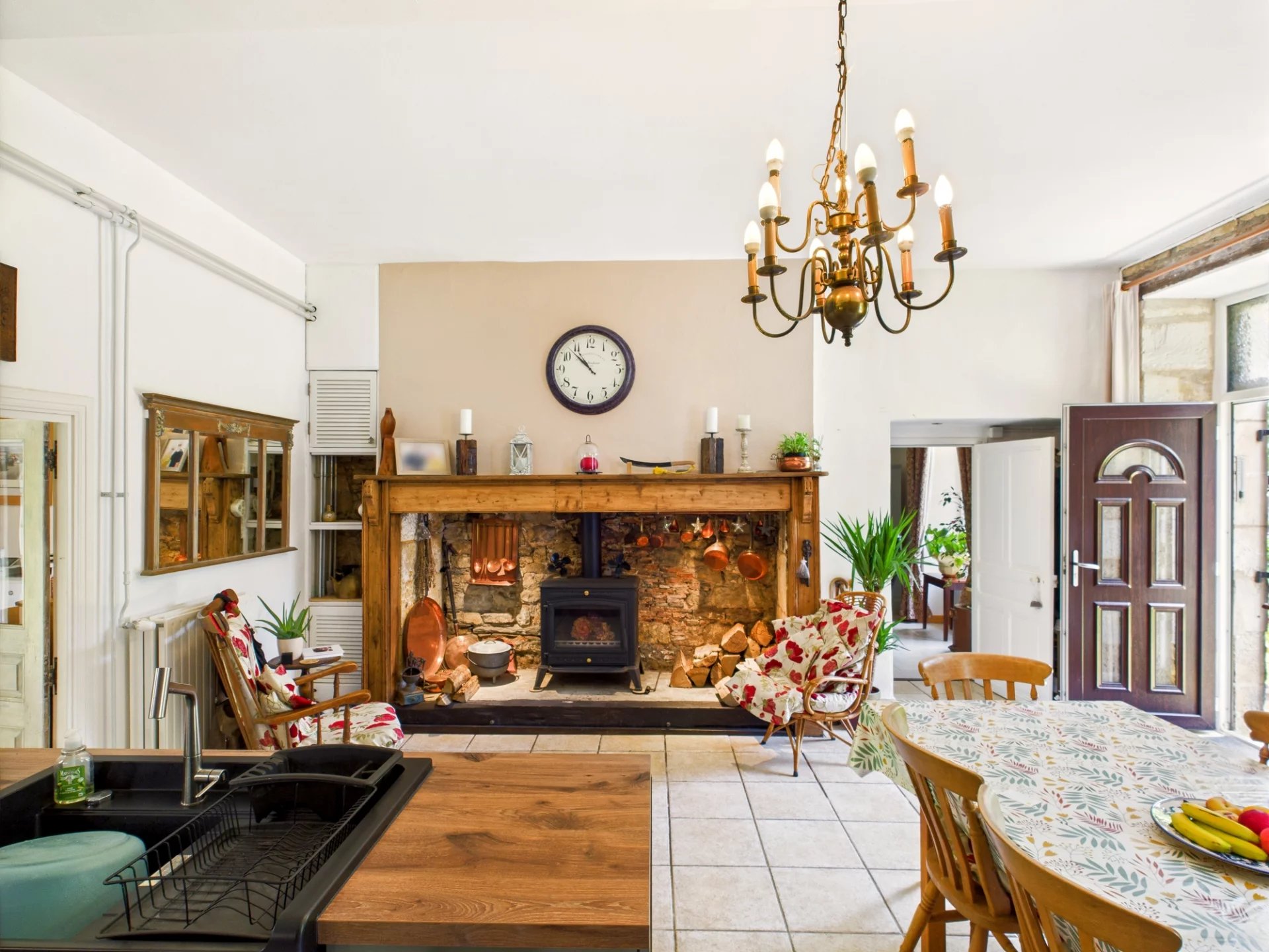 Stunning Renovated Mill with Riverside Setting, Guest Apartment & Pool, Aquitaine – France – BVI81044