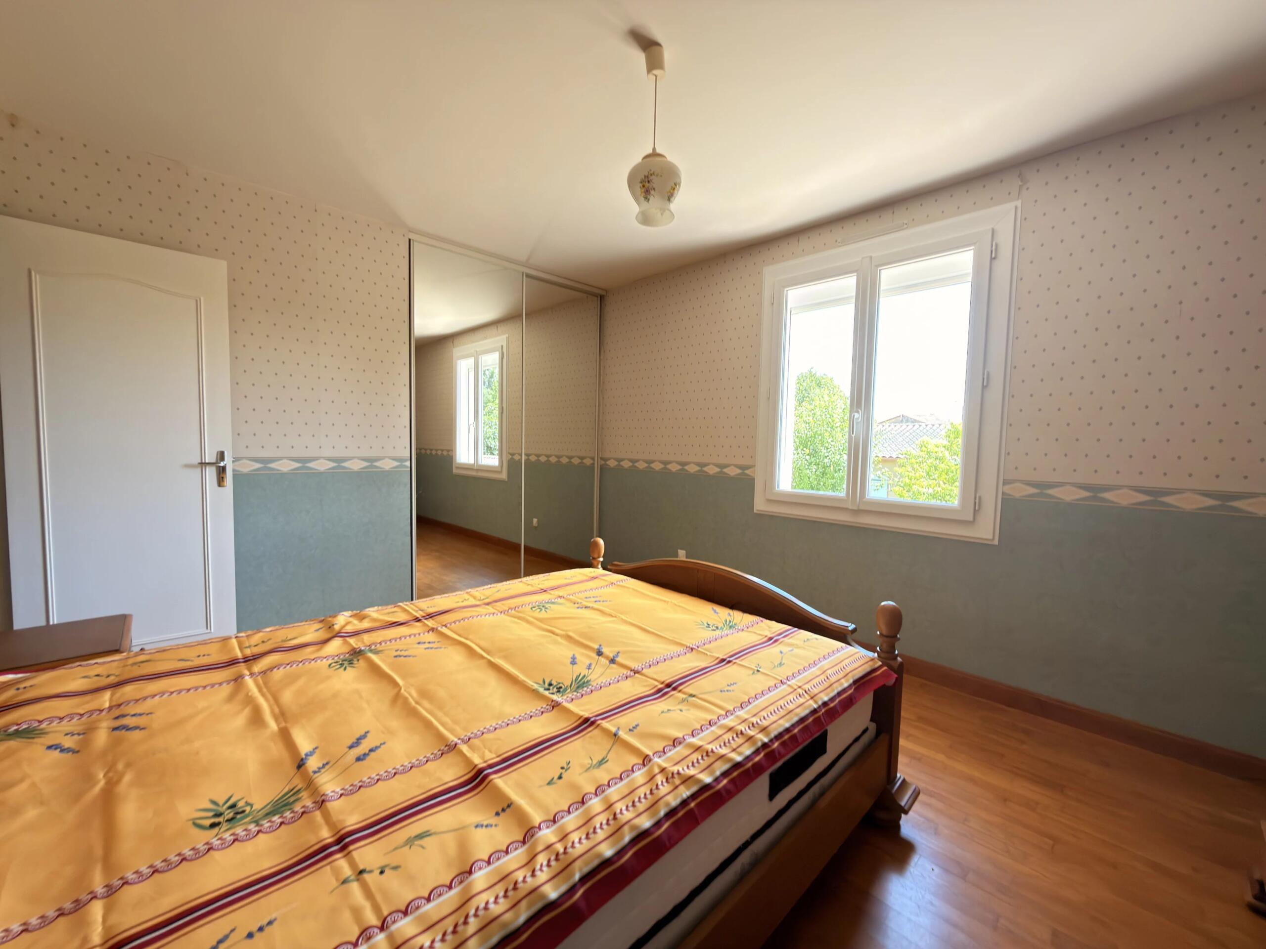 Well-Presented Single-Storey Property with Garage and Enclosed Garden, Poitou-Charentes – France – BVI85935