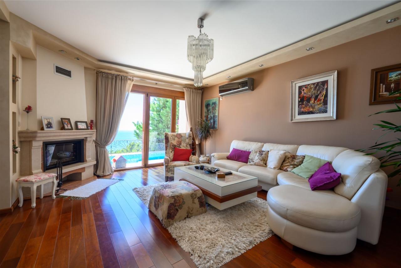 3 bedroom Villas in Bar, Bar Municipality, Montenegro – MREALE141