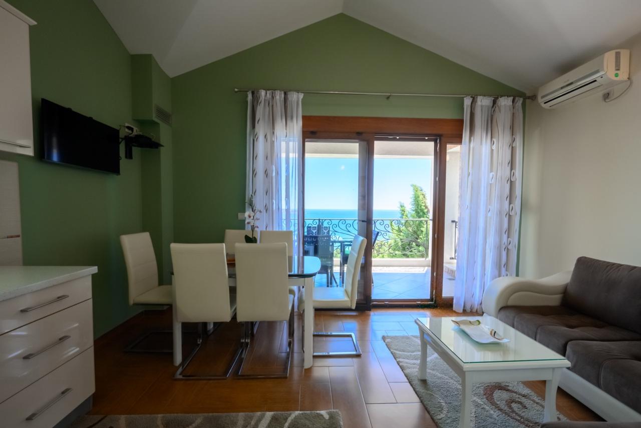 3 bedroom Villas in Bar, Bar Municipality, Montenegro – MREALE141