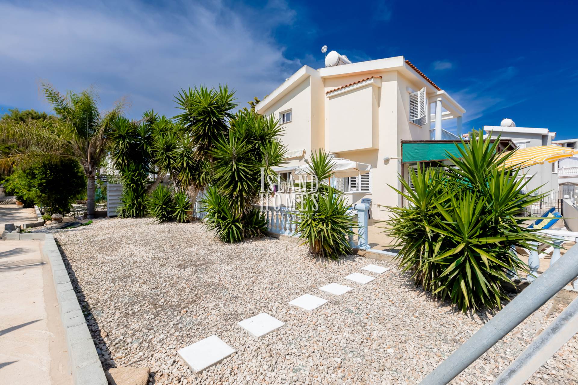 3 bedroom Villa in Ayia Thekla, Famagusta, Cyprus – AT1102