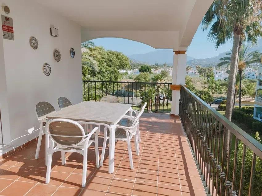2 bedroom Apartment in Marbella, Malaga, Spain – 464-00190P