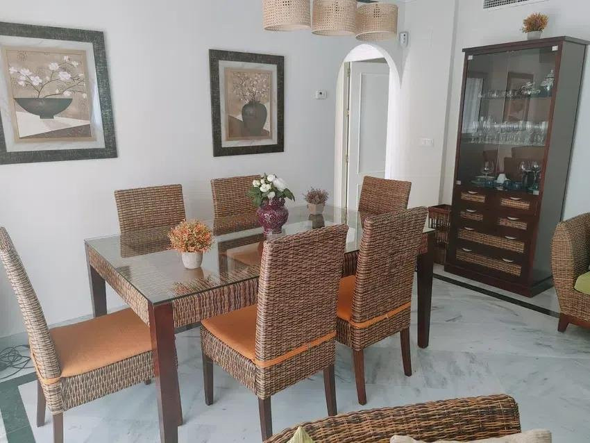 2 bedroom Apartment in Marbella, Malaga, Spain – 464-00190P