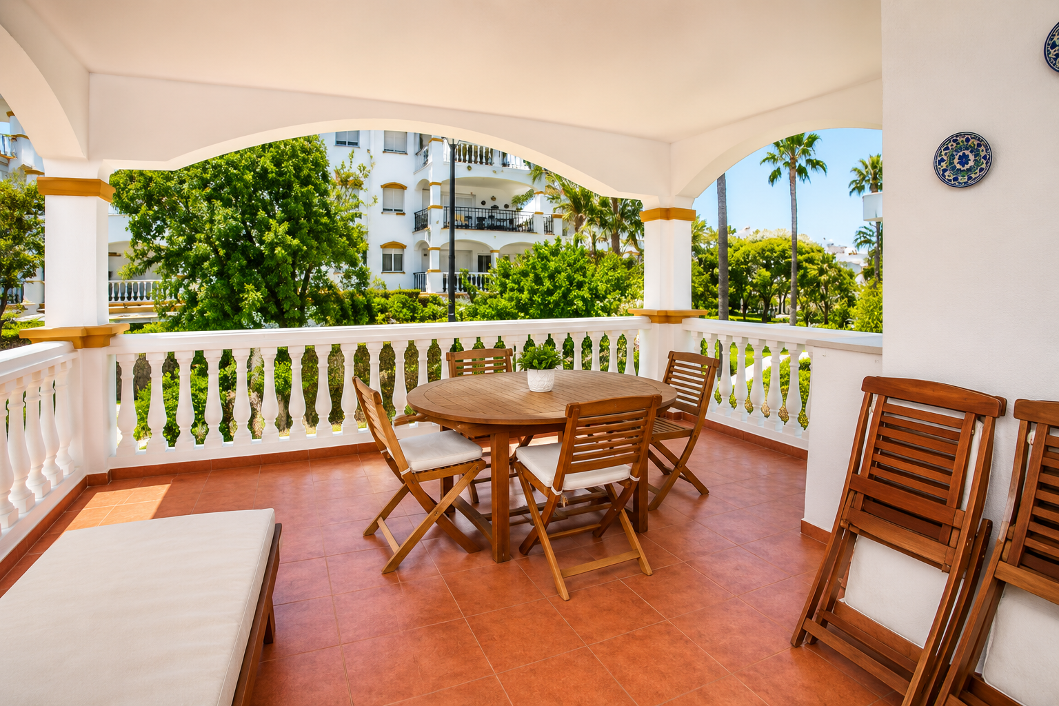 2 bedroom Apartment in Marbella, Malaga, Spain – 428-05459P