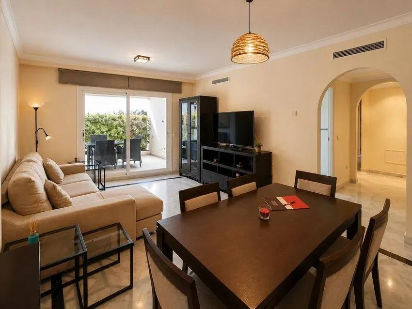 2 bedroom Ground Floor Apartment in Marbella, Malaga, Spain – 428-05526P