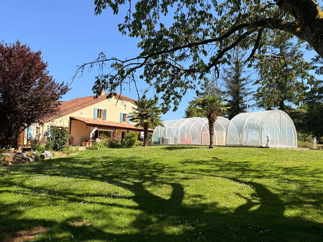 4 bedroom maison in Nontron, Dordogne, France
