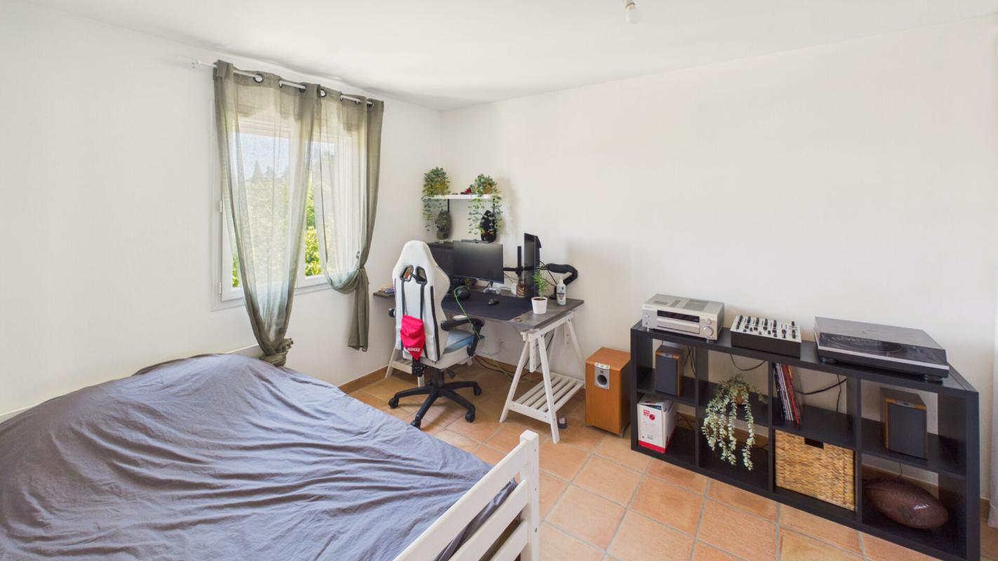 4 bedroom villa in Eyragues, Bouches-du-Rhône, France