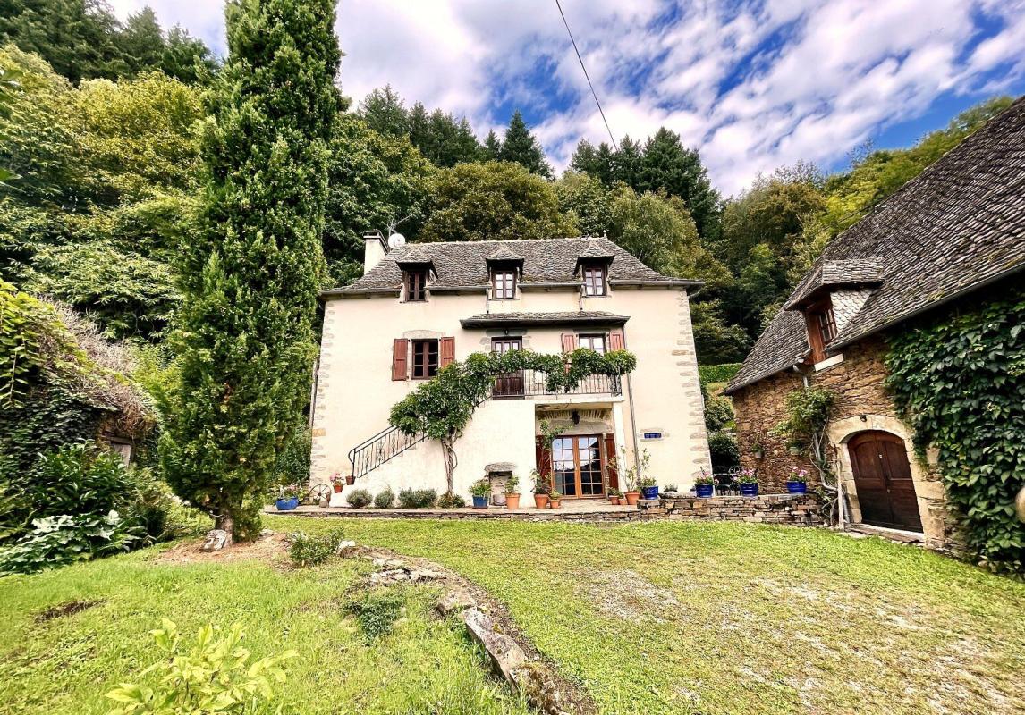 2 bedroom maison en pierres in Le Fel, Aveyron, France