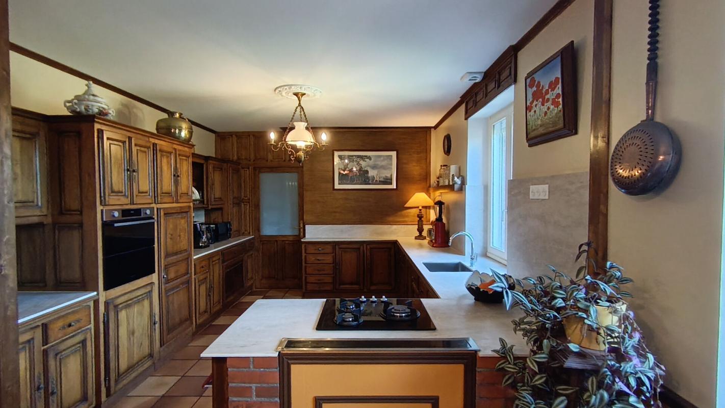 6 bedroom propriete in Landivisiau, Finistère, France