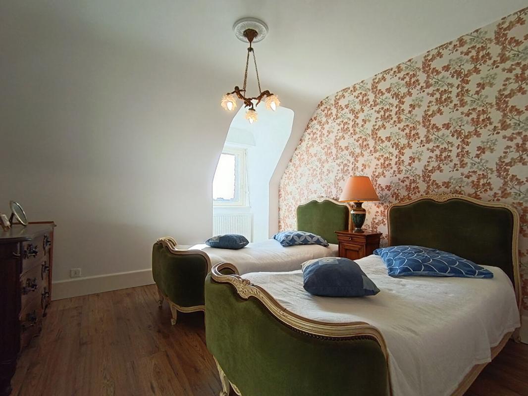 6 bedroom propriete in Landivisiau, Finistère, France