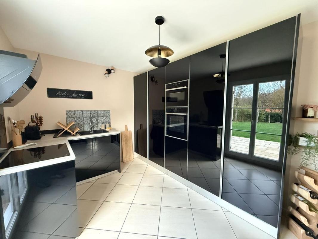 5 bedroom maison in Vernouillet, Yvelines, France