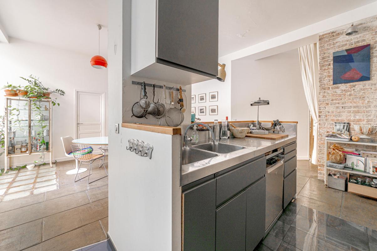6 bedroom local commercial in Paris, France