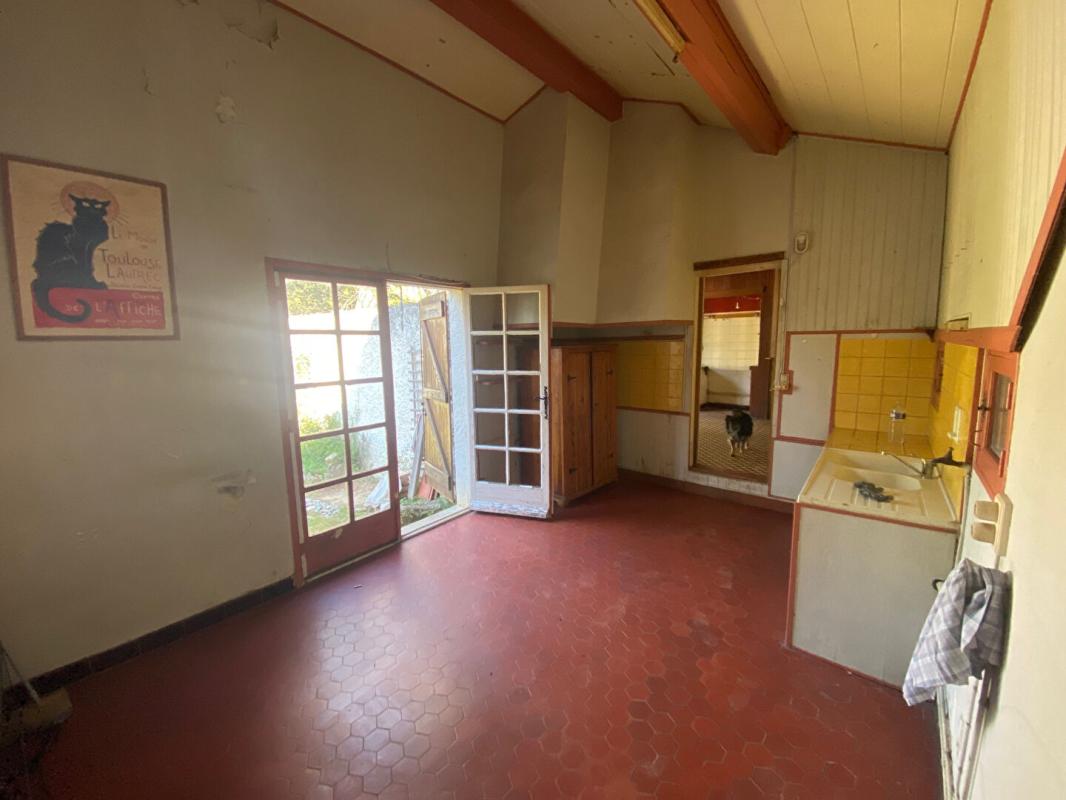 7 bedroom maison a renover in Villegailhenc, Aude, France