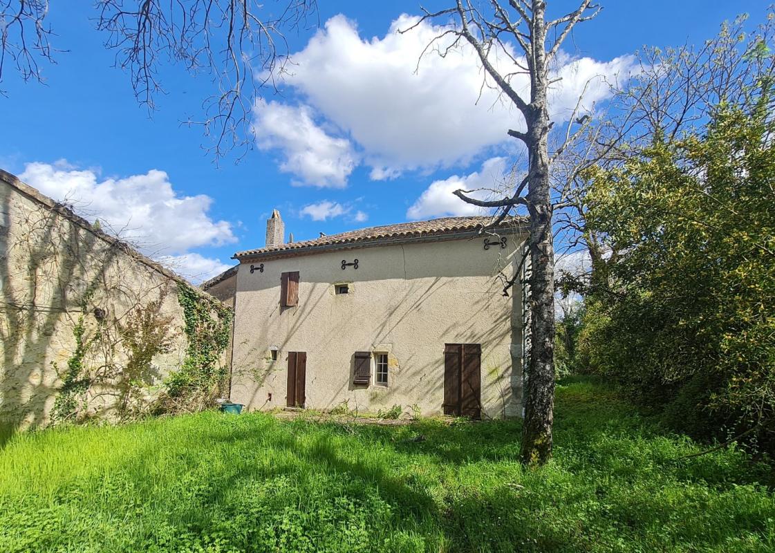 4 bedroom maison de campagne in Saint Puy, Gers, France