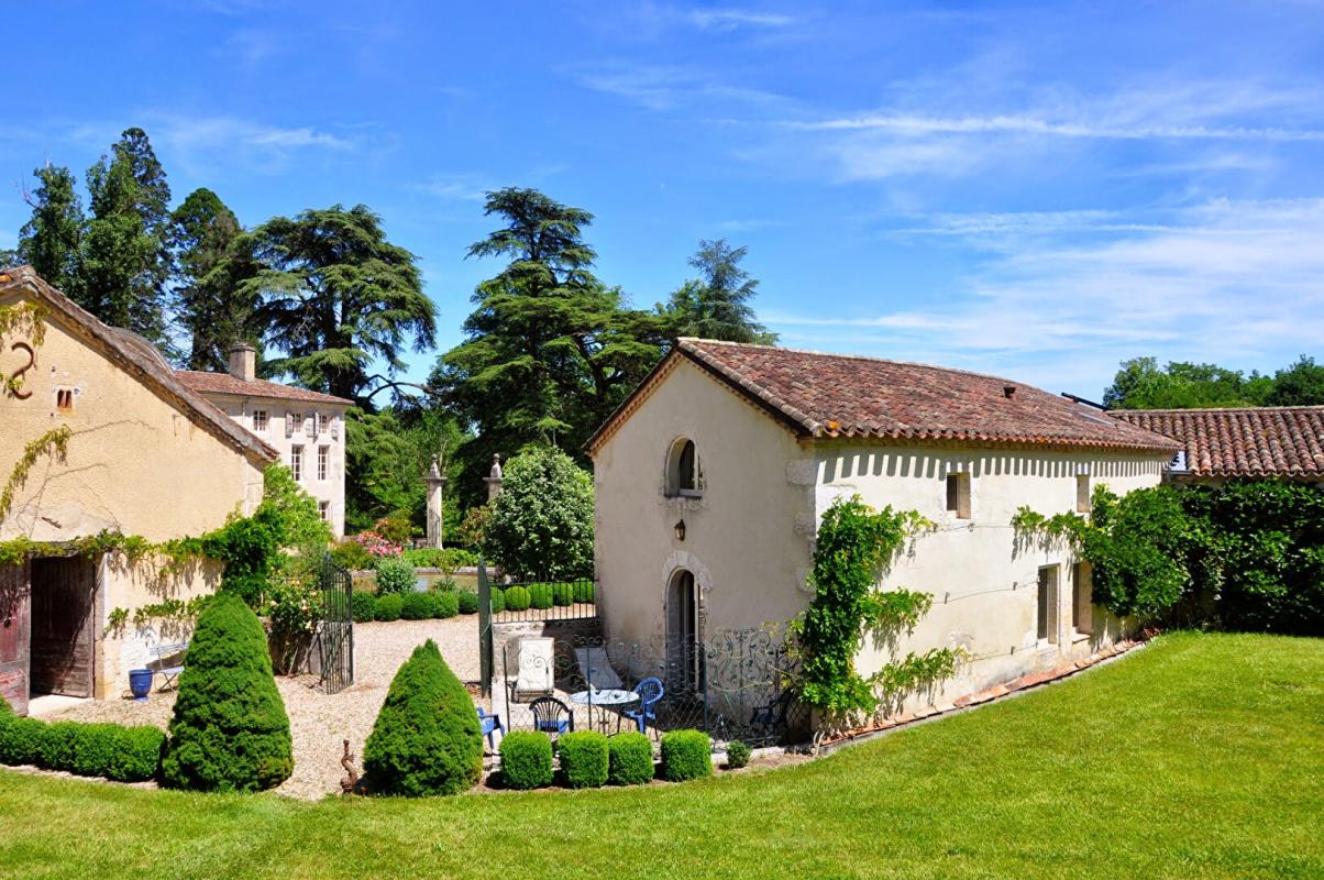 12 bedroom chateau in Nerac, Lot-et-Garonne, France