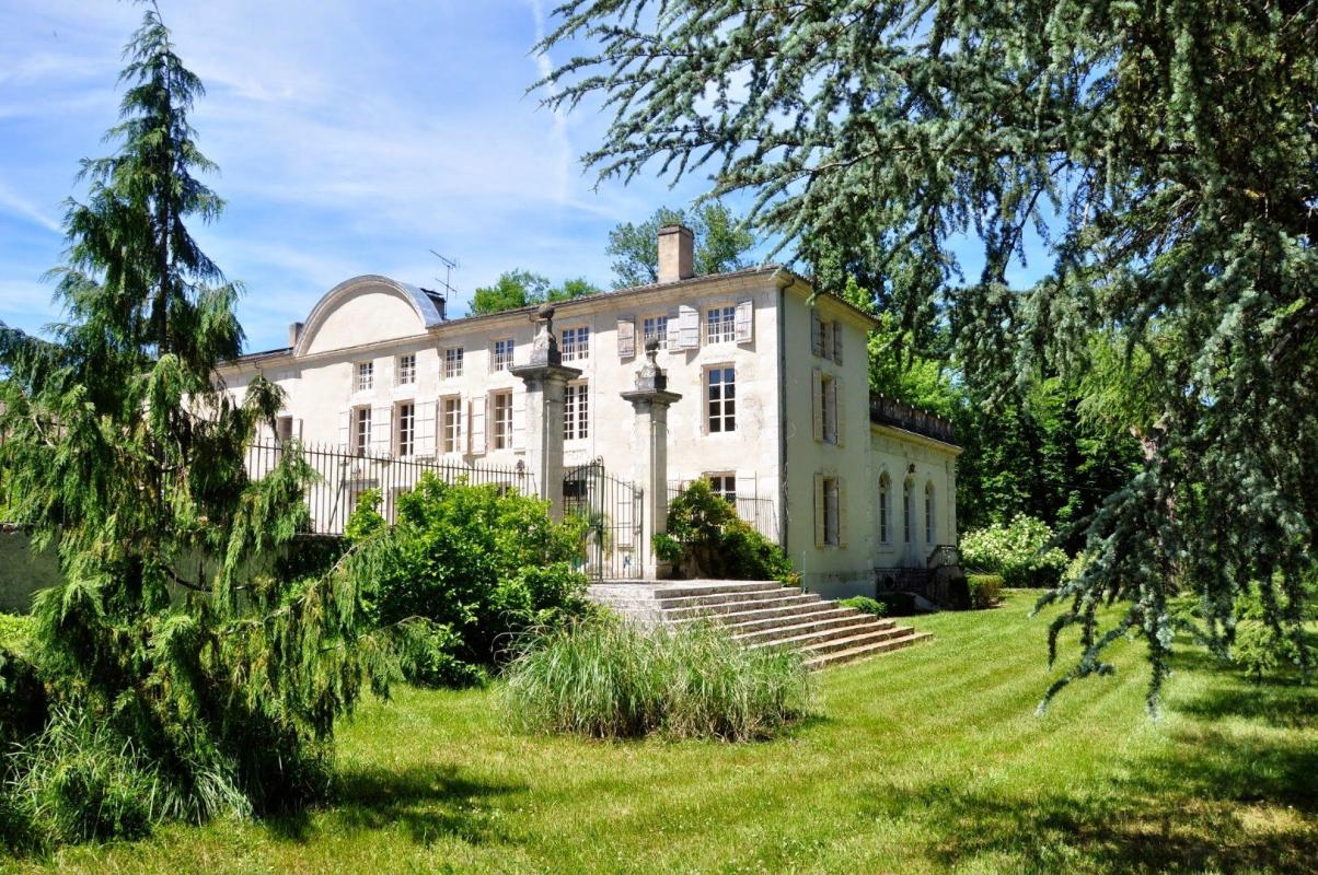 12 bedroom chateau in Nerac, Lot-et-Garonne, France