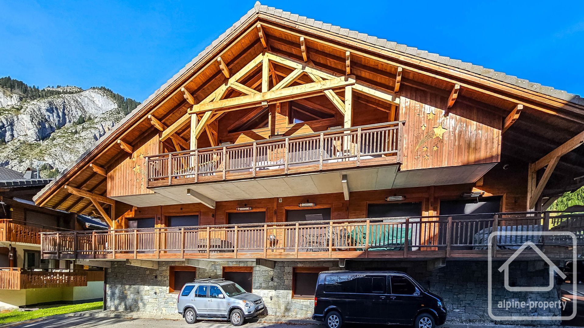 A Stunning Duplex 4 Bedroom Apartment Located Close To The Pistes And The Centre Of La Chapelle D’Abondance. – APPTDESETOILES