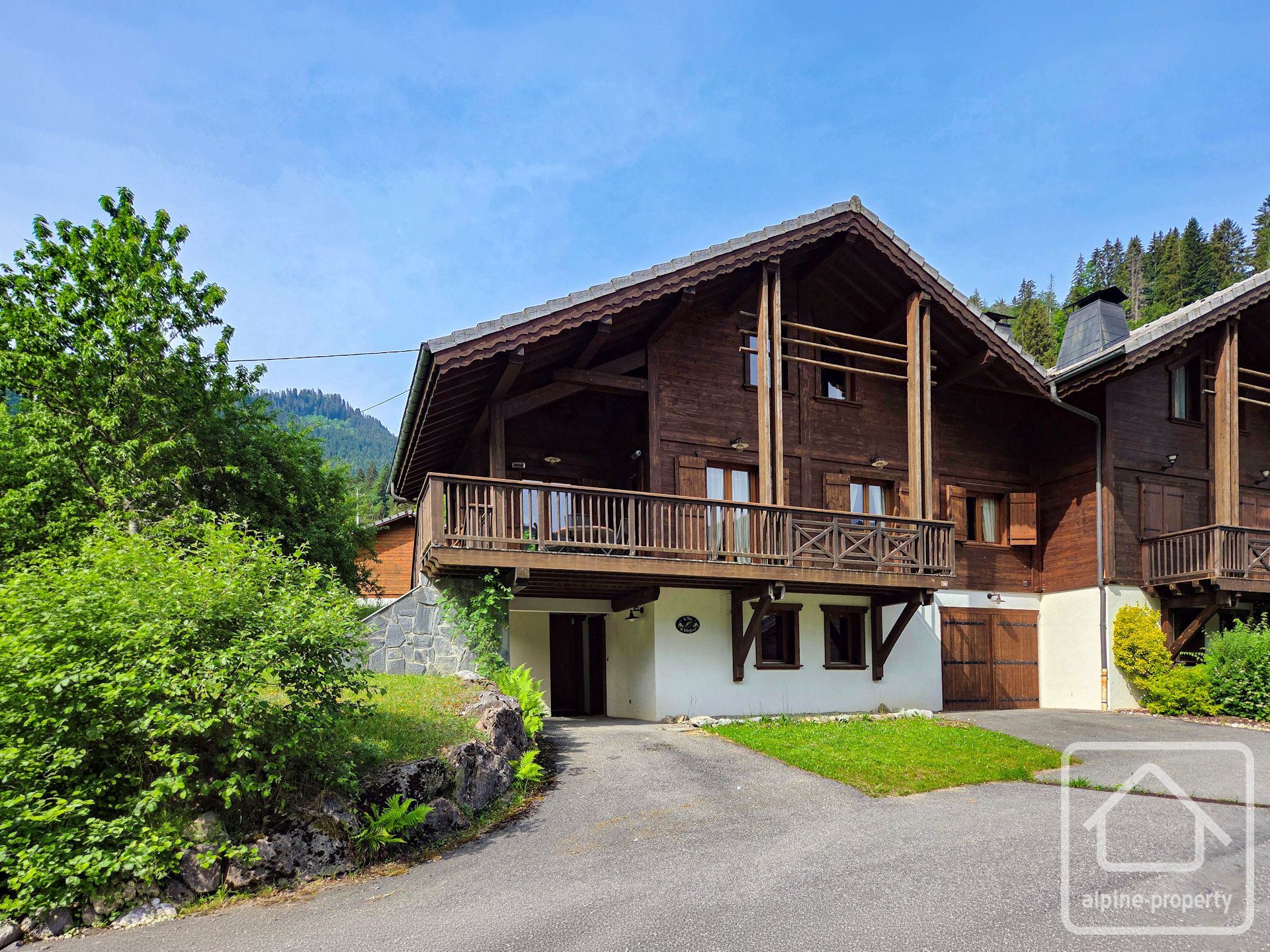 Comfortable Chalet In A Quiet Cul De Sac Very Close To St Jean D’Aulps Centre – ELEPHANT
