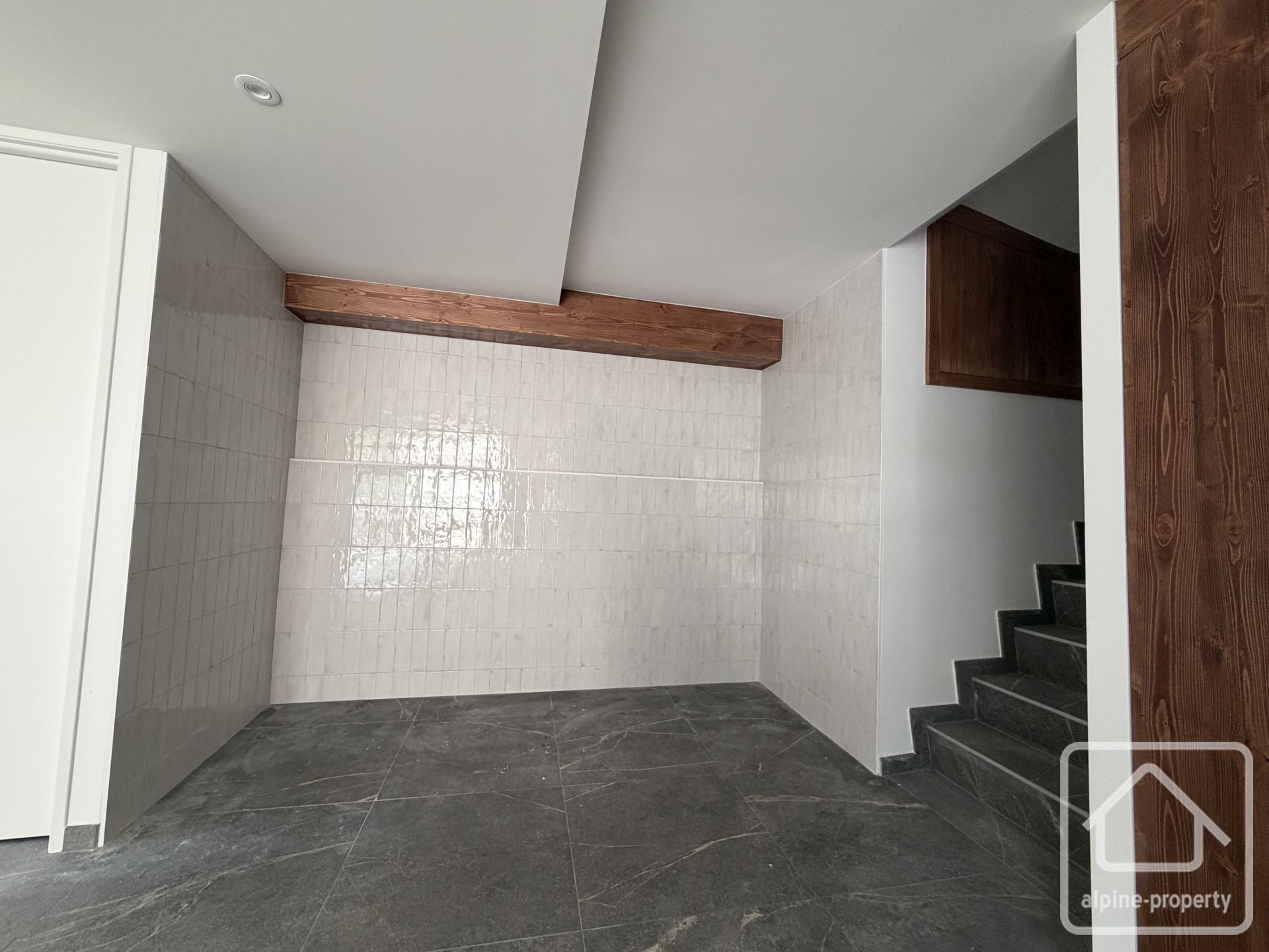 3 Bedroom Loft Apartment With Mont Blanc Views, Close To Chamonix Centre, Storage & Private Parking – CIELB