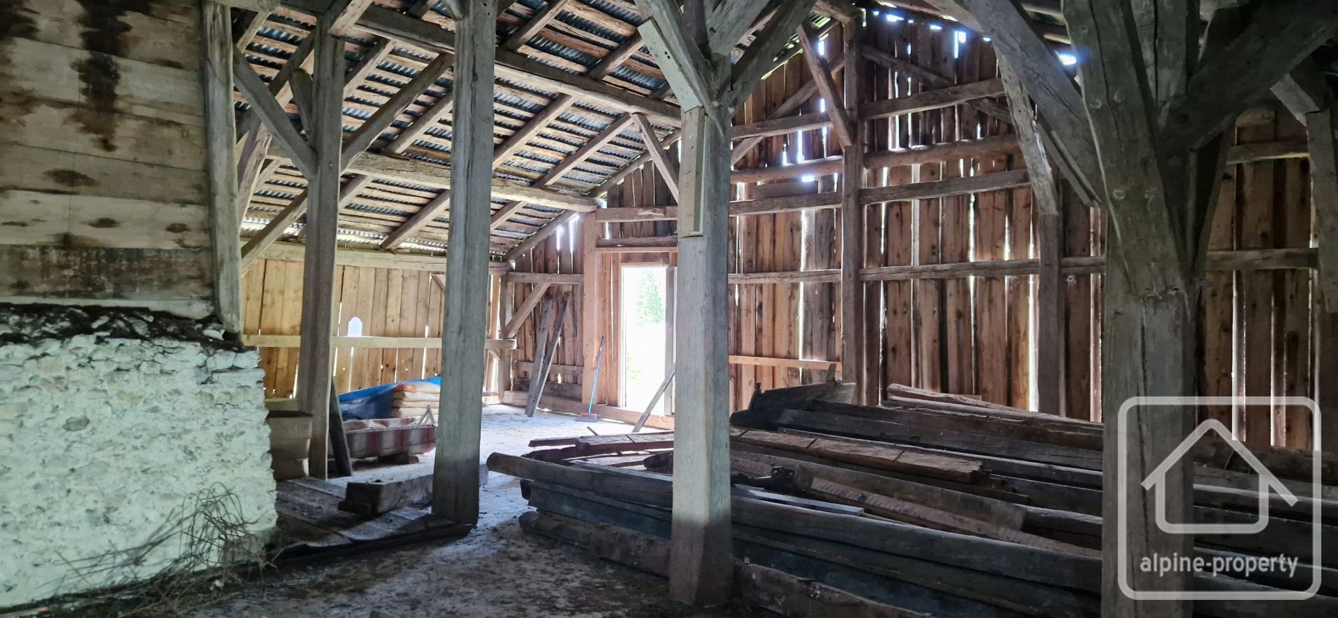 Traditional Alpine Farmhouse To Renovate With 11,665m² Of Land On The Plaine Joux Plateau – TIVANCHE