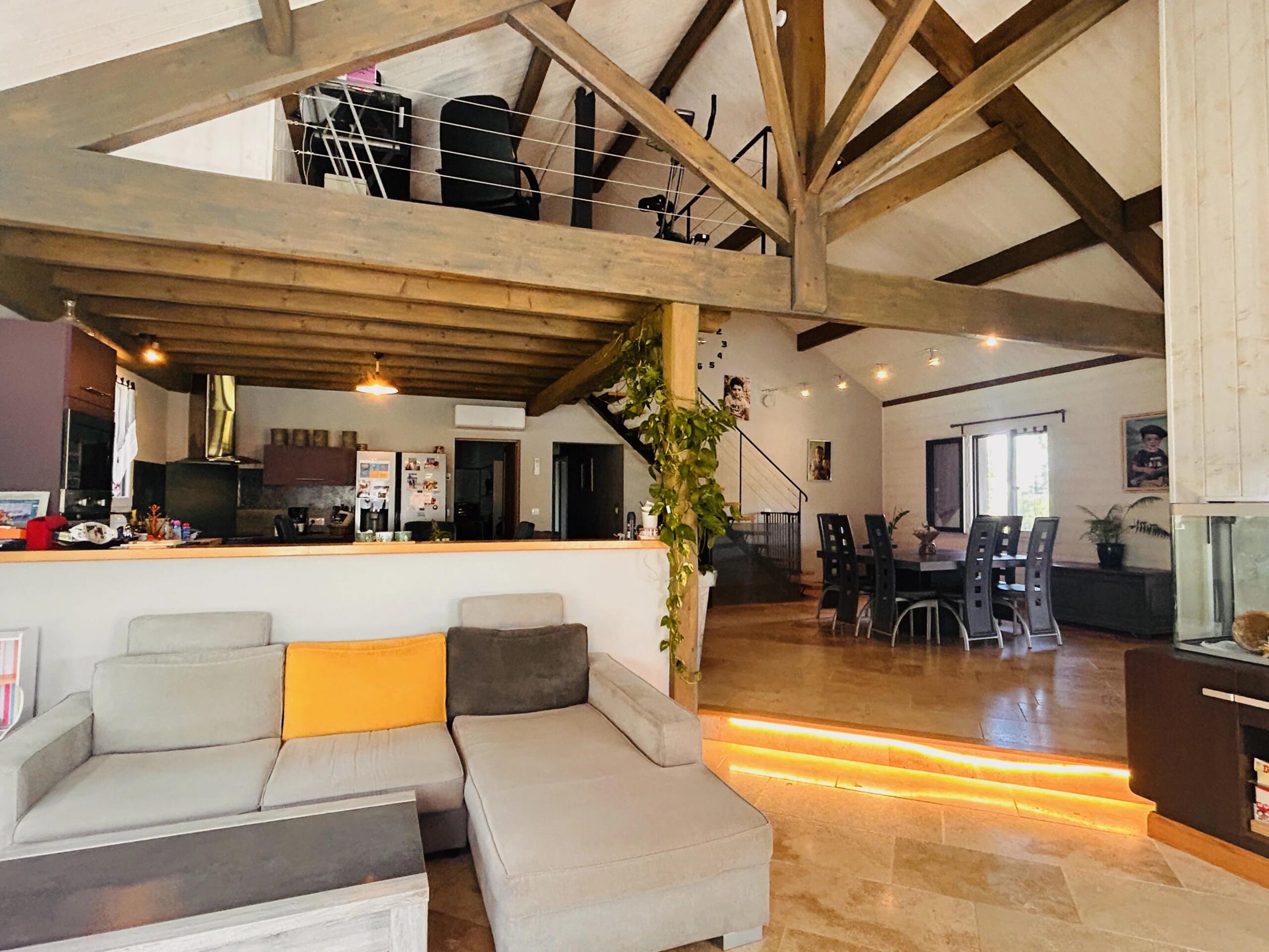 3 bedroom with pool and guest suite between Cahors and Gourdon, Midi-Pyrénées – France – BVI85747