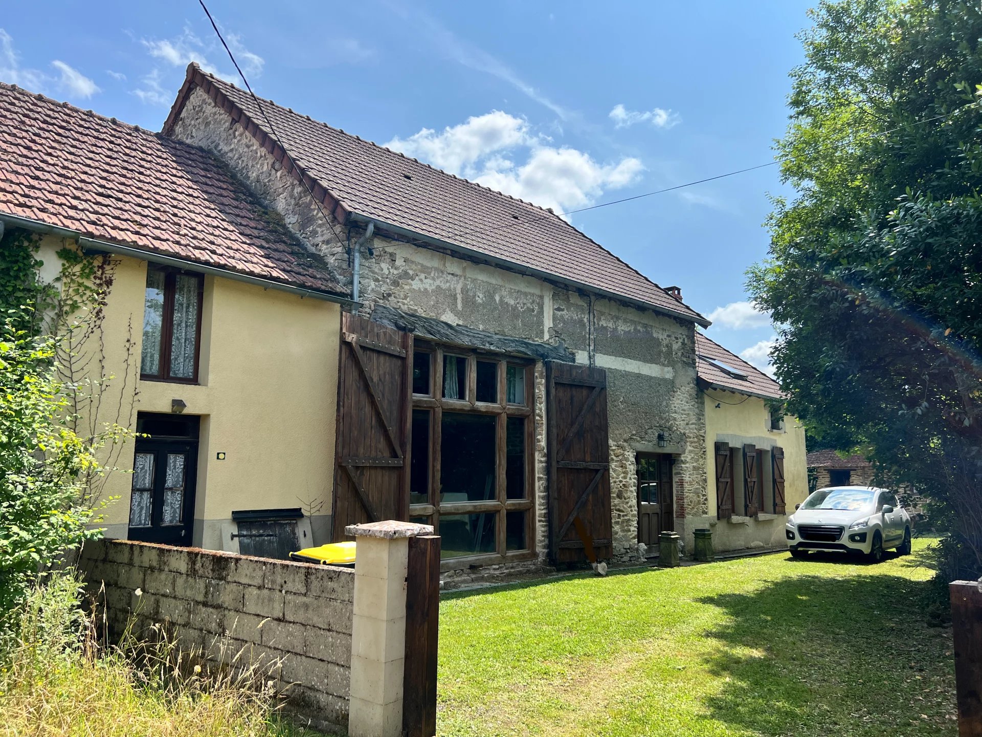 Charming 3 bed barn conversion PLUS additional little cottage, Limousin – France – BVI76885