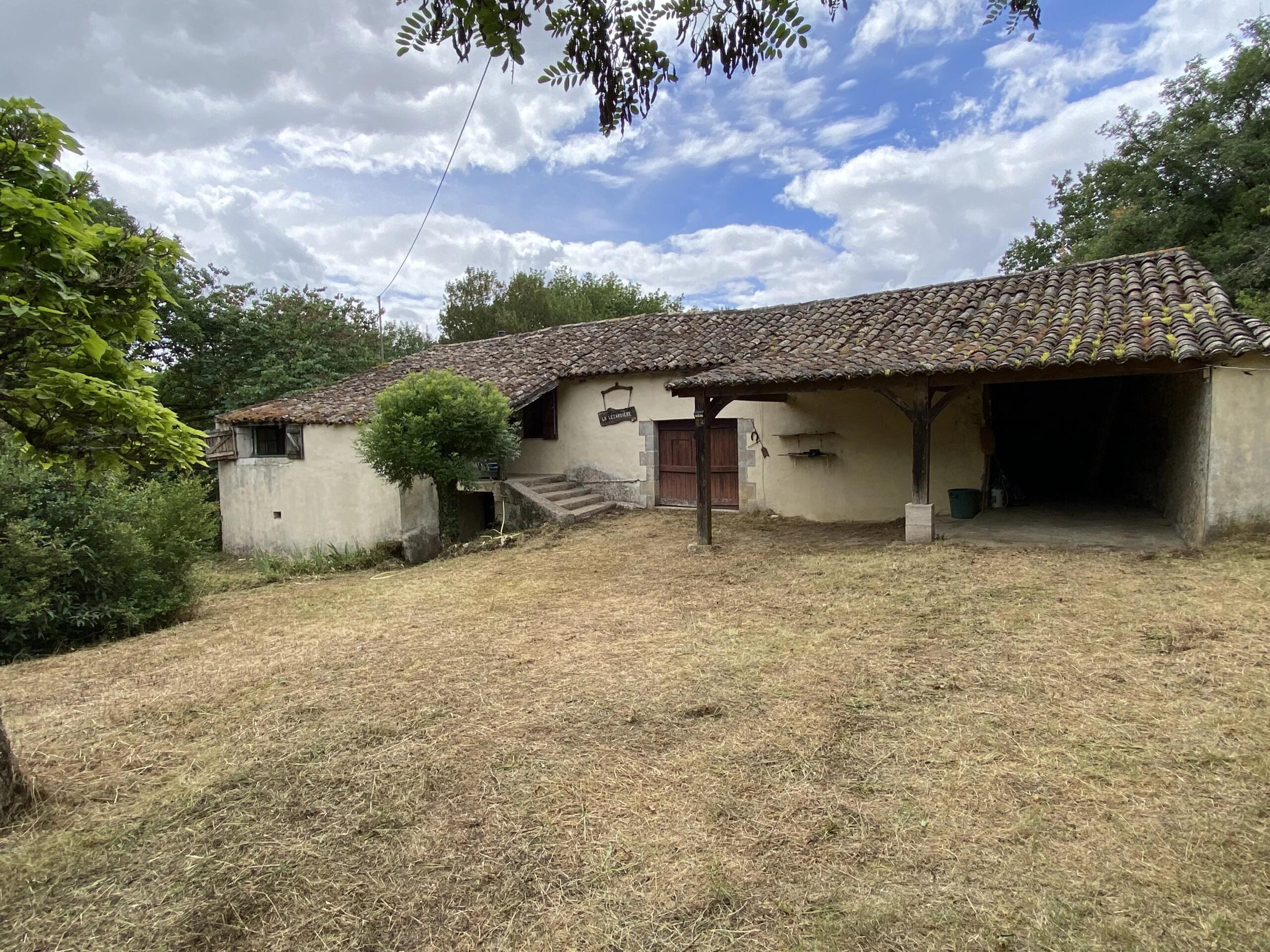 Rare Renovation Opportunity – Traditional Stone House, Barns and 1 Hectare of Land, Lauzerte, Midi-Pyrénées – France – BVI83947