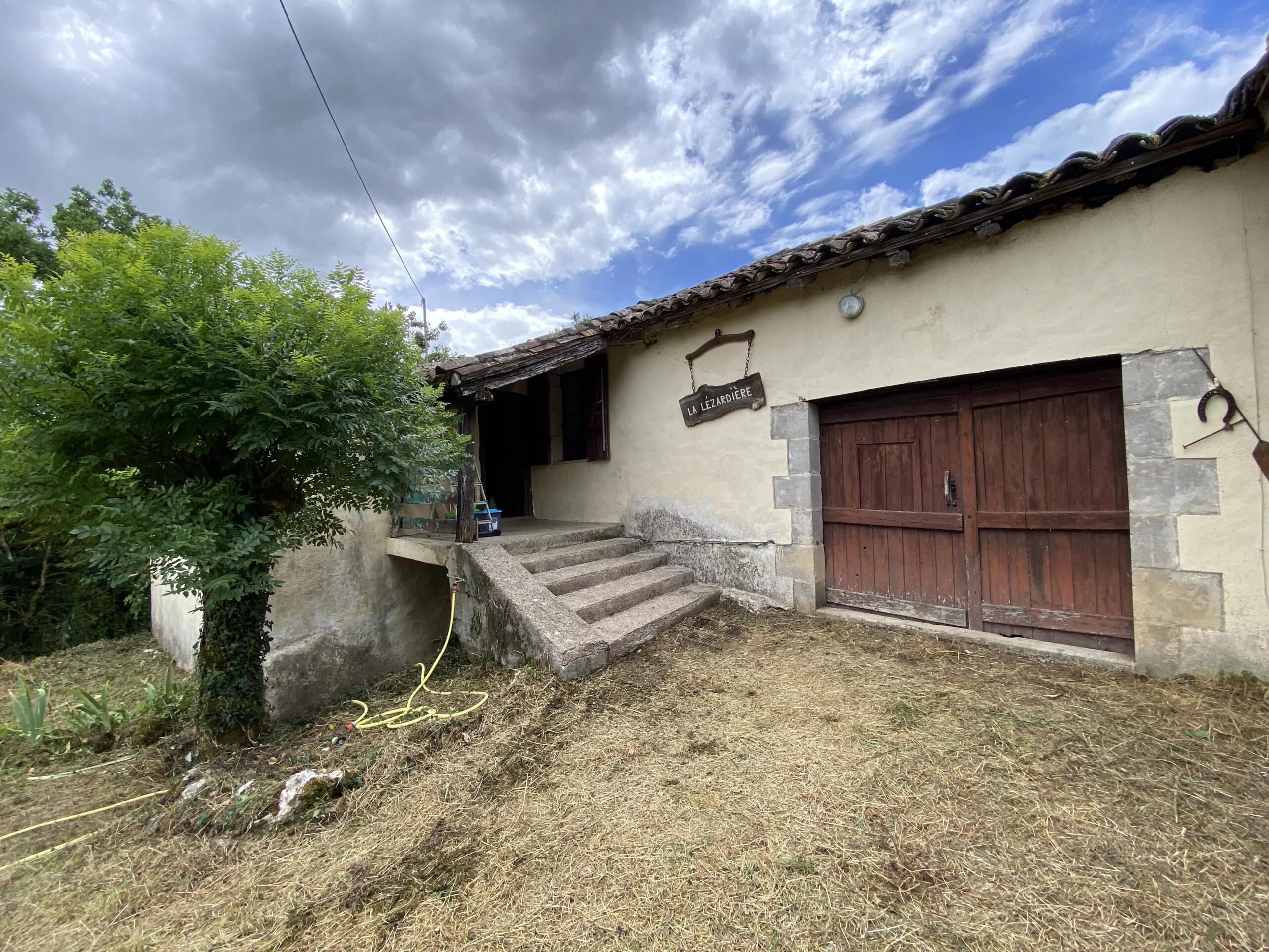 Rare Renovation Opportunity – Traditional Stone House, Barns and 1 Hectare of Land, Lauzerte, Midi-Pyrénées – France – BVI83947