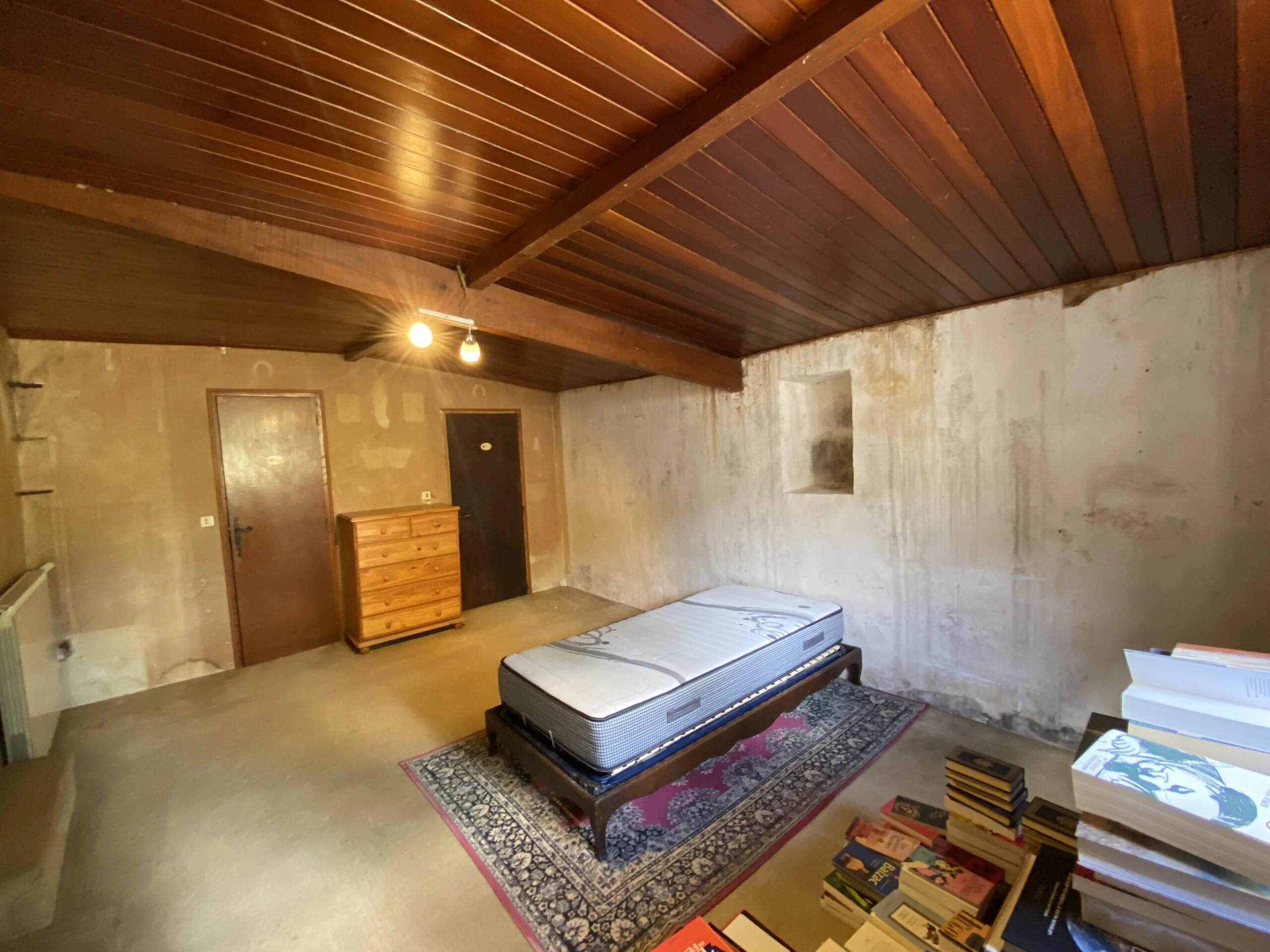 Rare Renovation Opportunity – Traditional Stone House, Barns and 1 Hectare of Land, Lauzerte, Midi-Pyrénées – France – BVI83947