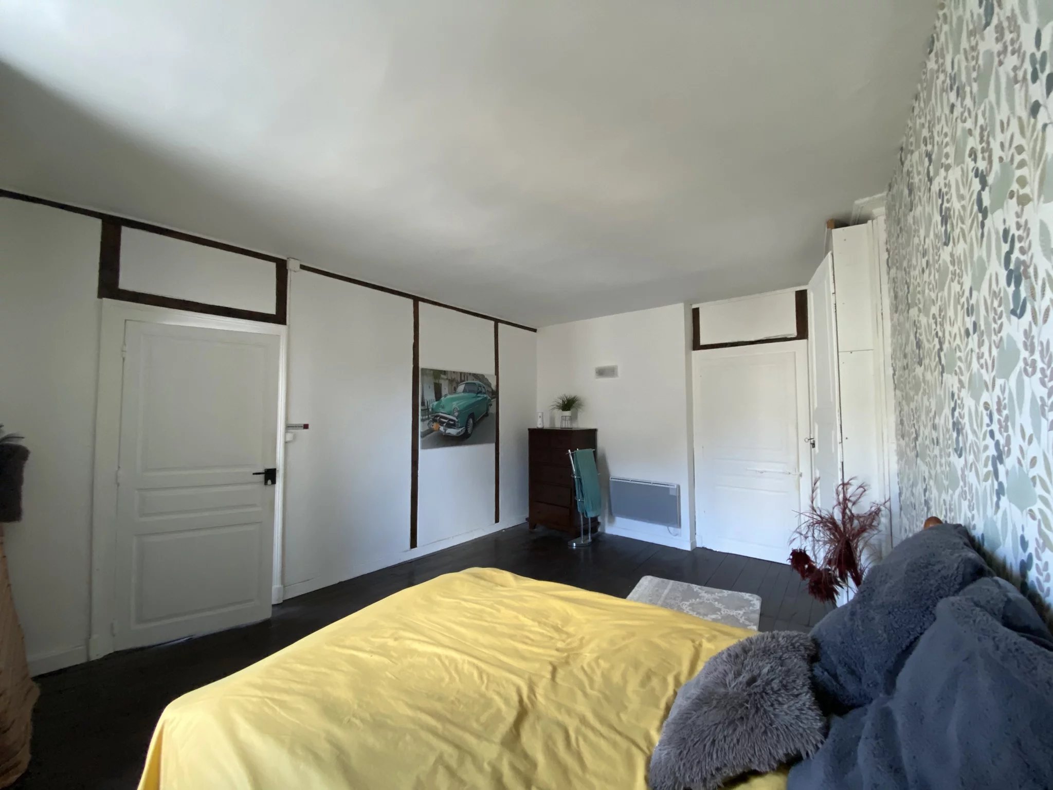 Townhouse in Bussière-Poitevine with potential for a shop!, Limousin – France – BVI86103