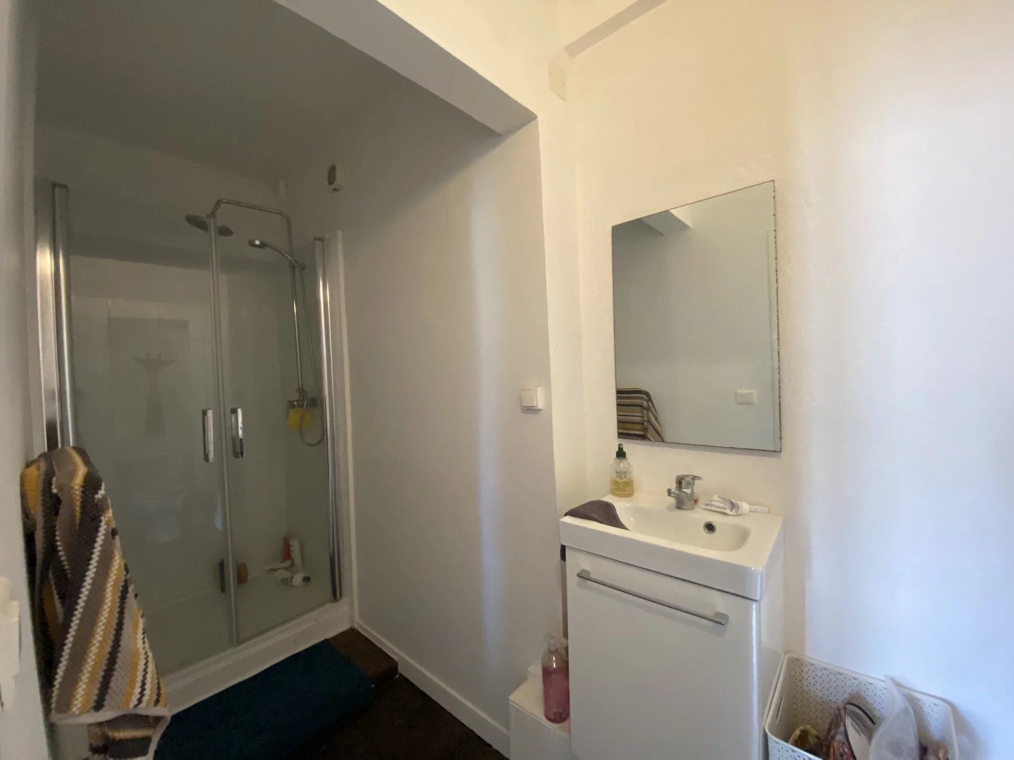 Townhouse in Bussière-Poitevine with potential for a shop!, Limousin – France – BVI86103