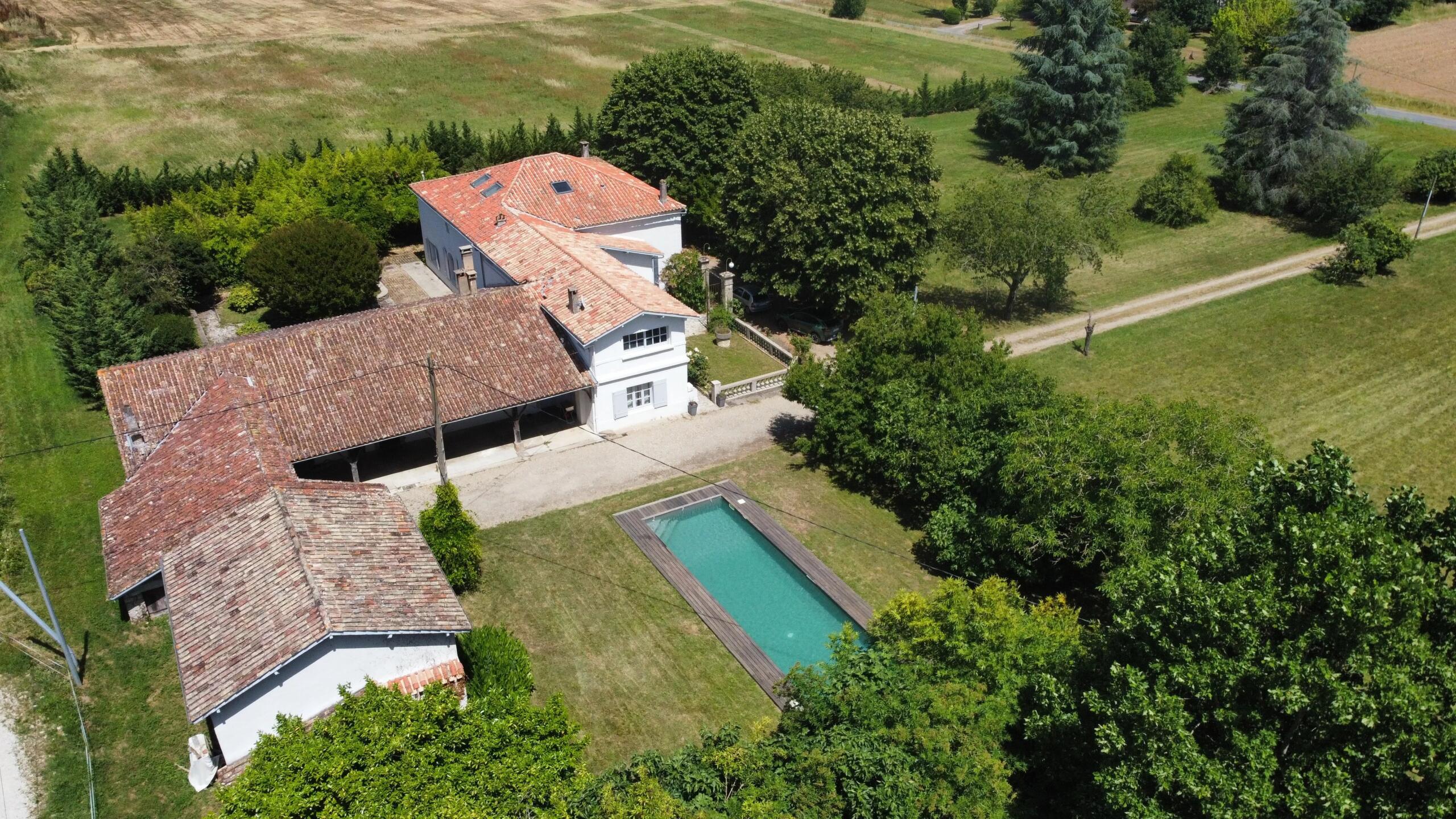 Superb manor house, Aquitaine – France – BVI69243