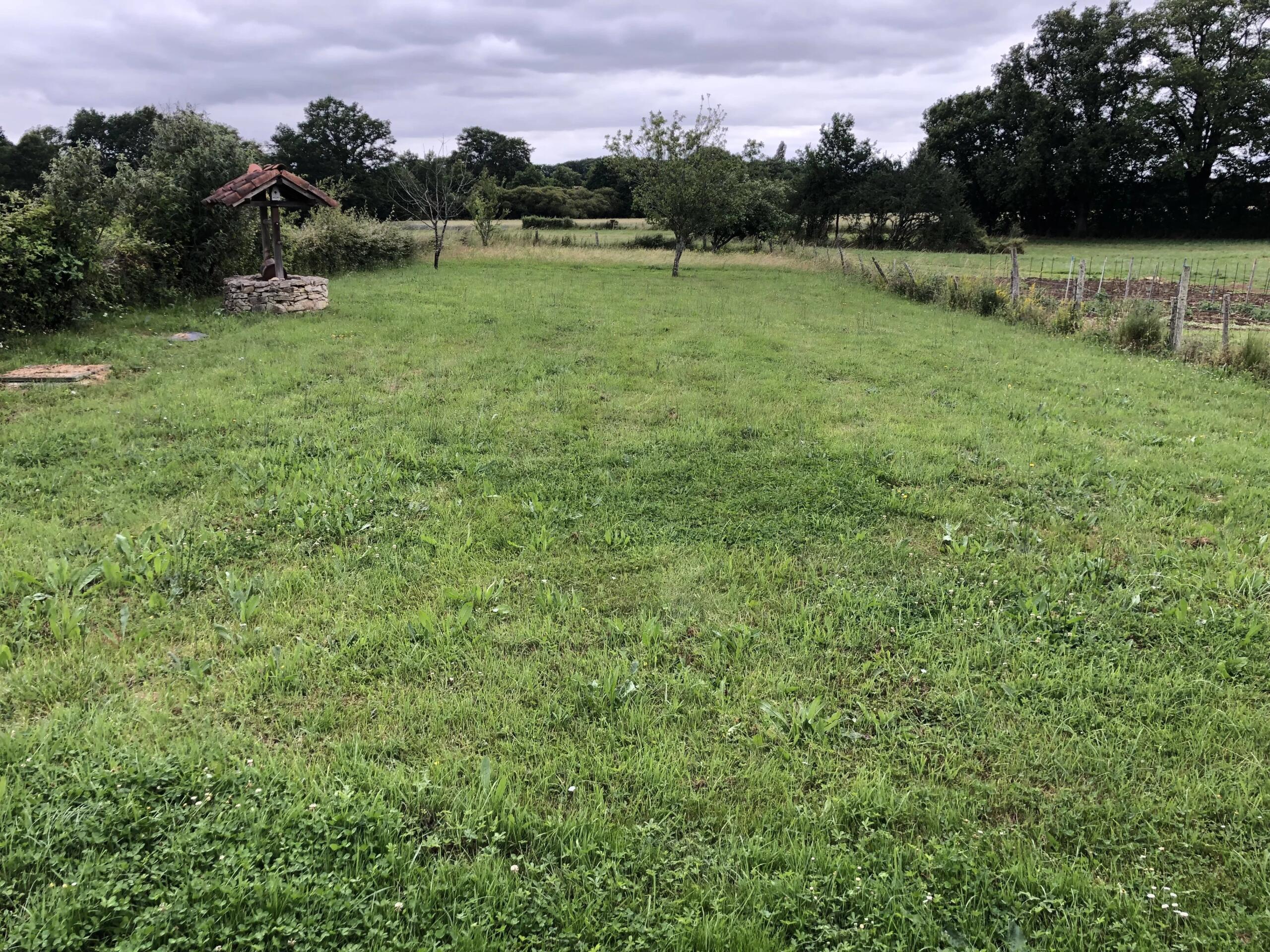 Two bedroom detached cottage in a hamlet, great lock and leave property, Poitou-Charentes – France – BVI85721