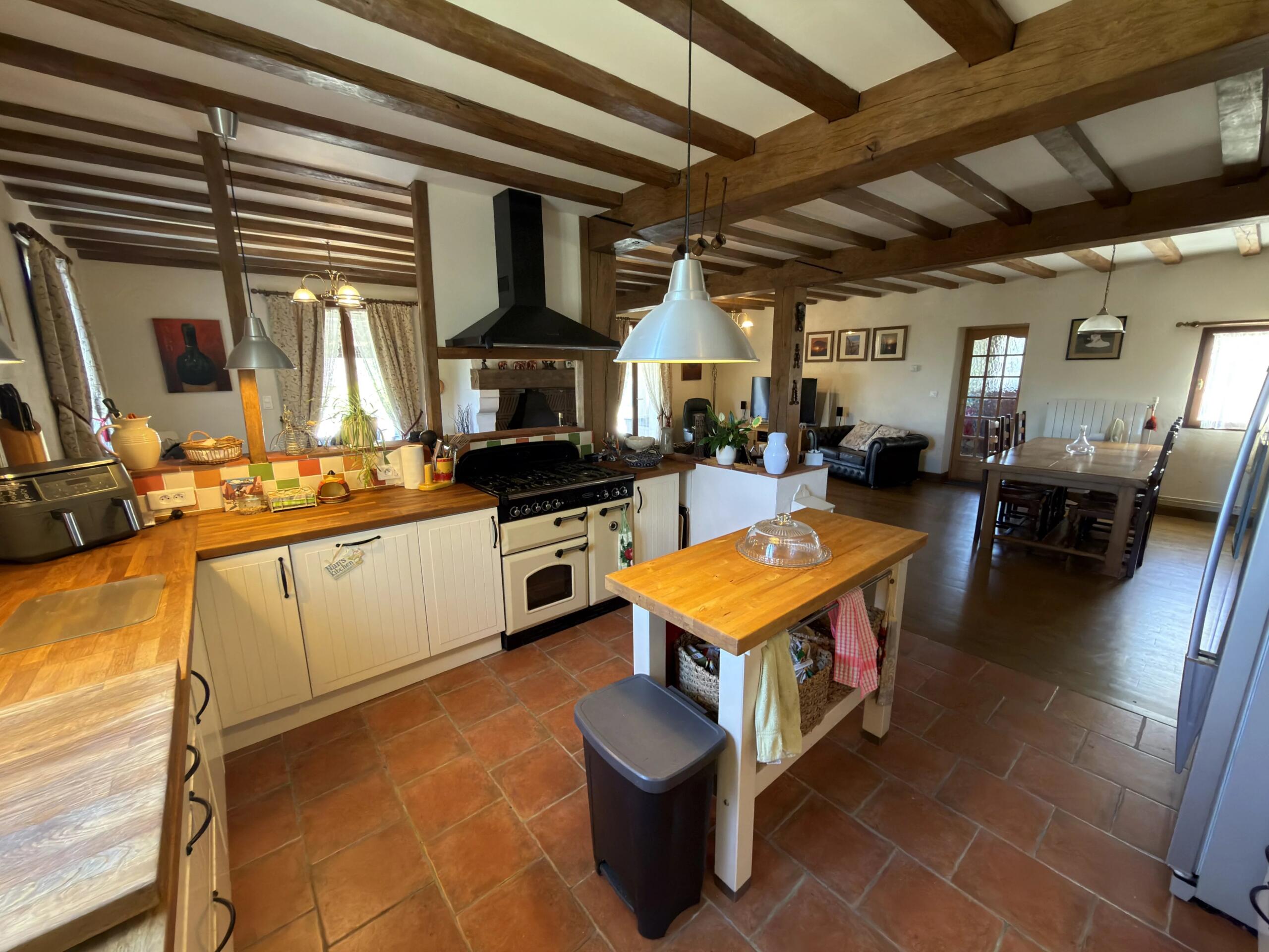 Beautiful Family Home with Countryside Views!, Aquitaine – France – BVI86040