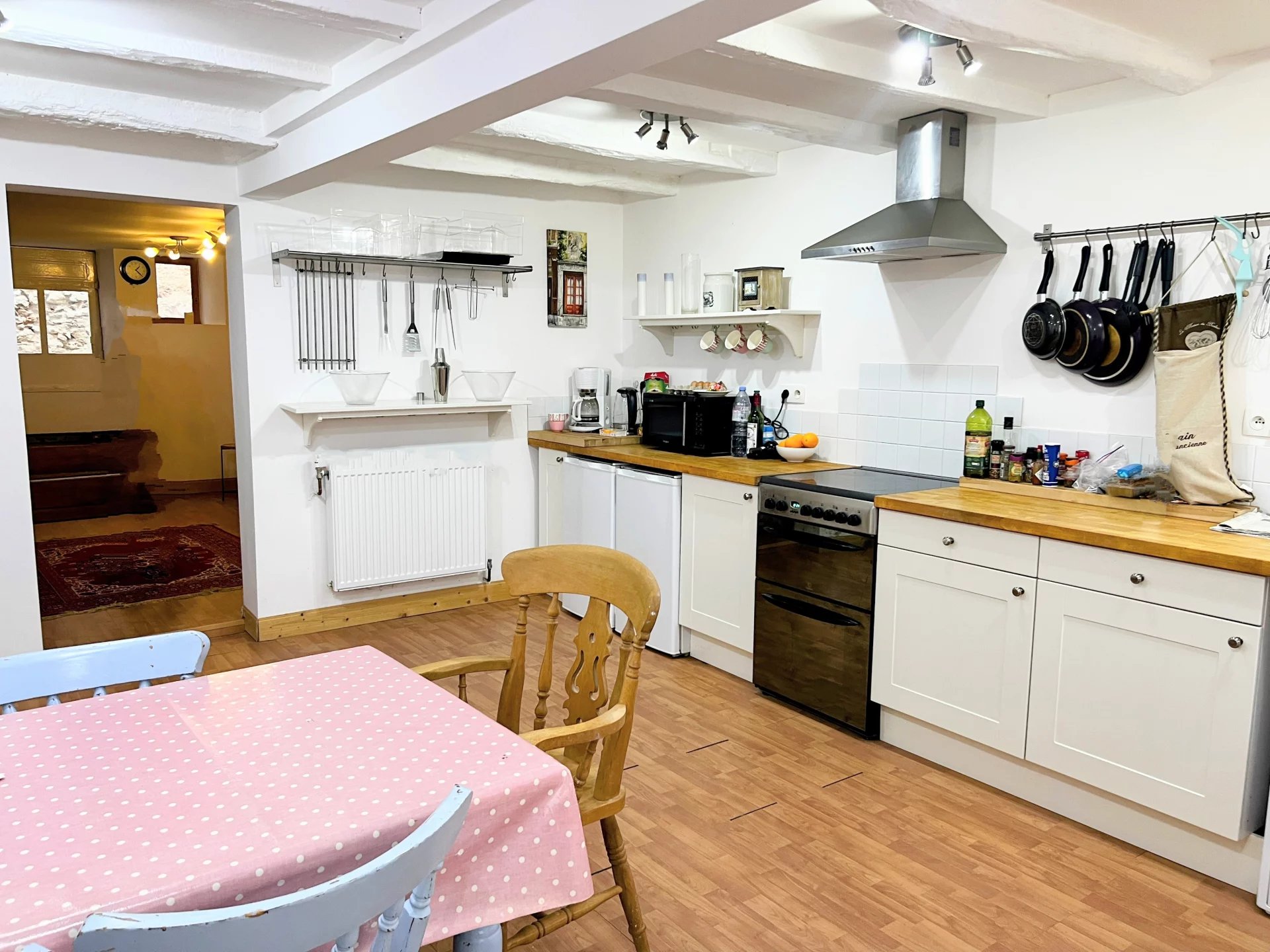 Fantastic town location, renovated with style, just turn the key and relax!!, Poitou-Charentes – France – BVI83420